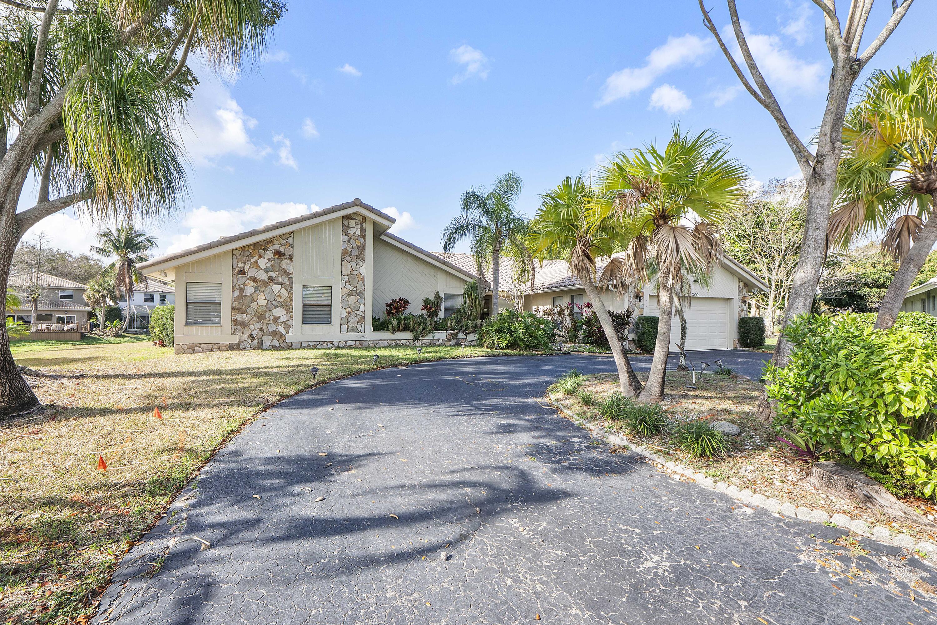 4BR – SingleFamilyResidence at 1300 NW 97th Terrace
