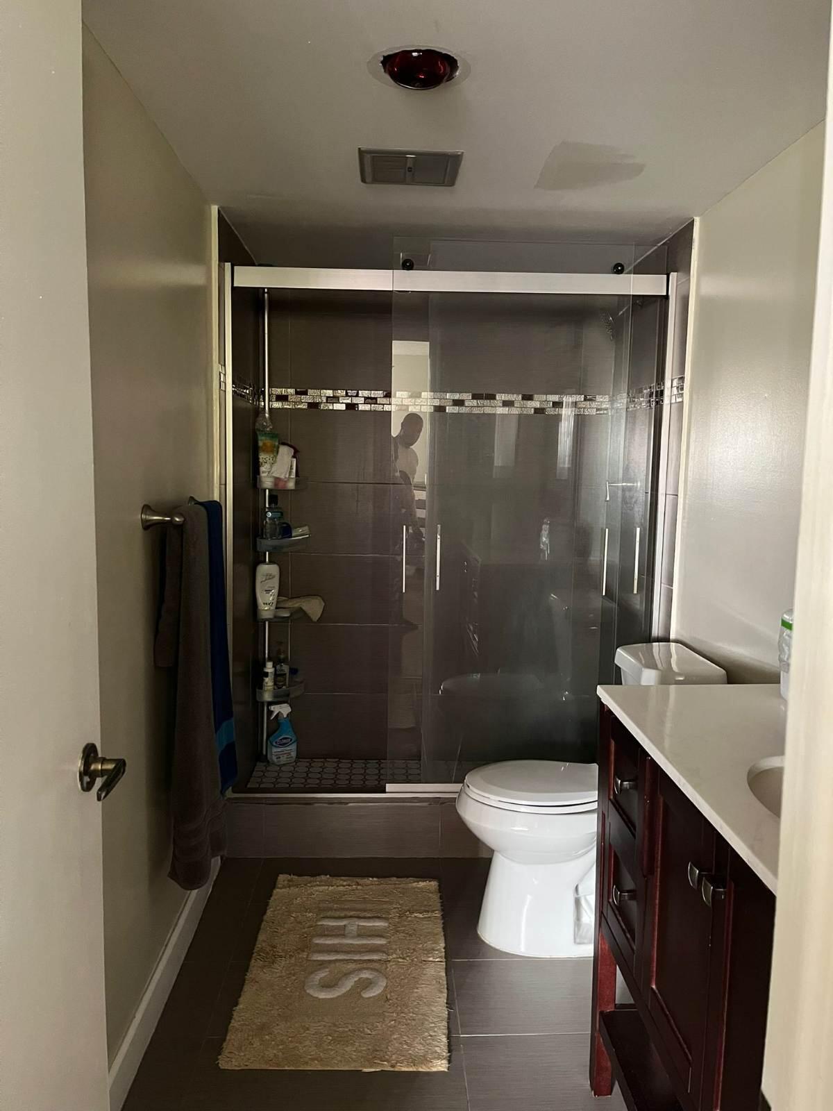 2BR – Condominium at 4170 Inverrary Drive #211