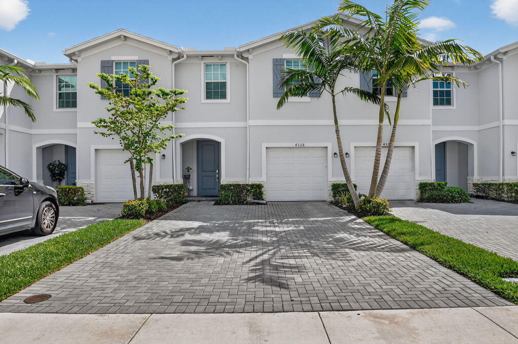 4BR – Townhouse at 4326 Hammock Grove Drive