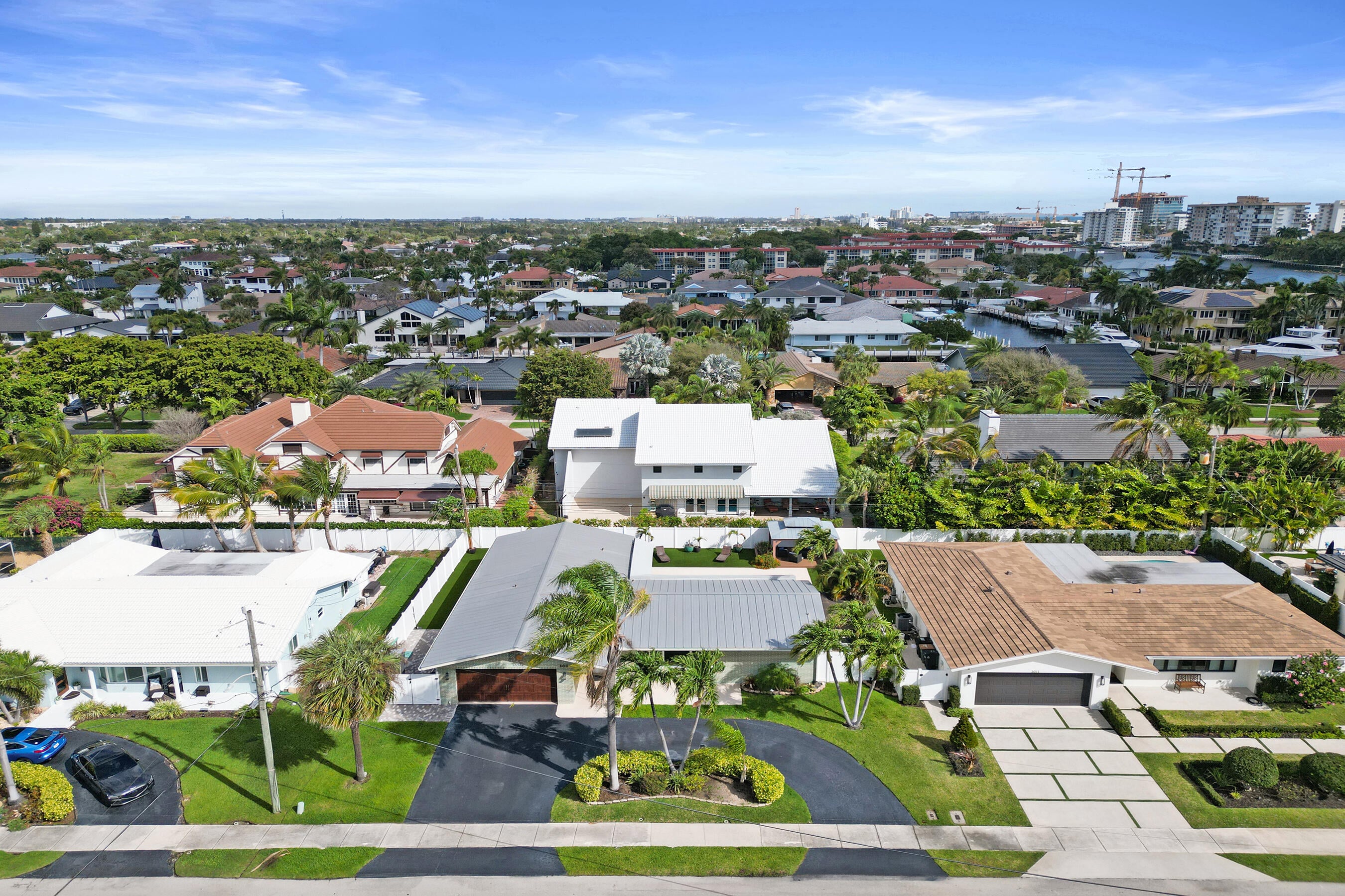 4BR – SingleFamilyResidence at 3001 NE 45th Street