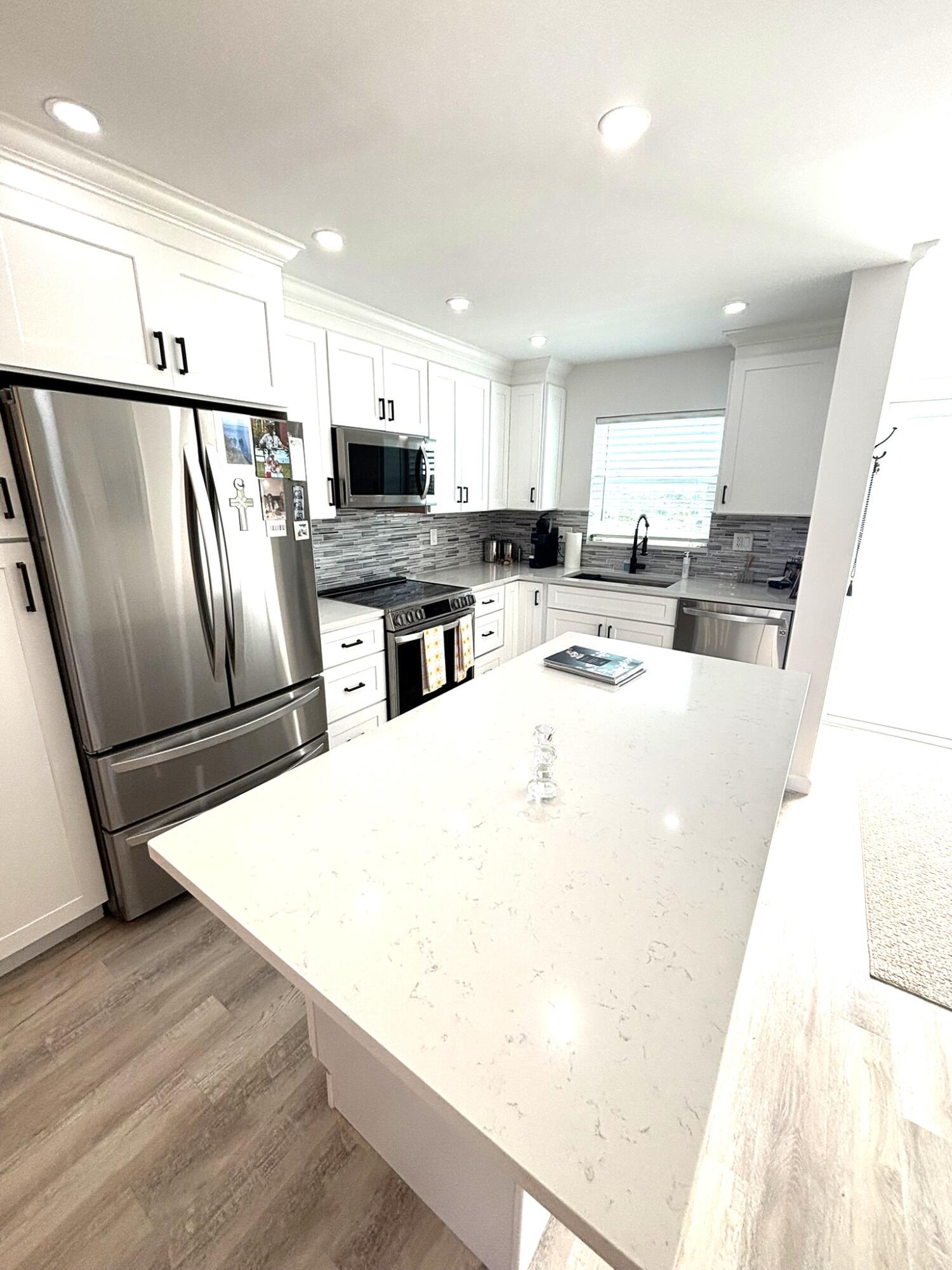 2BR – Condominium at 401 NE 19th Avenue #53