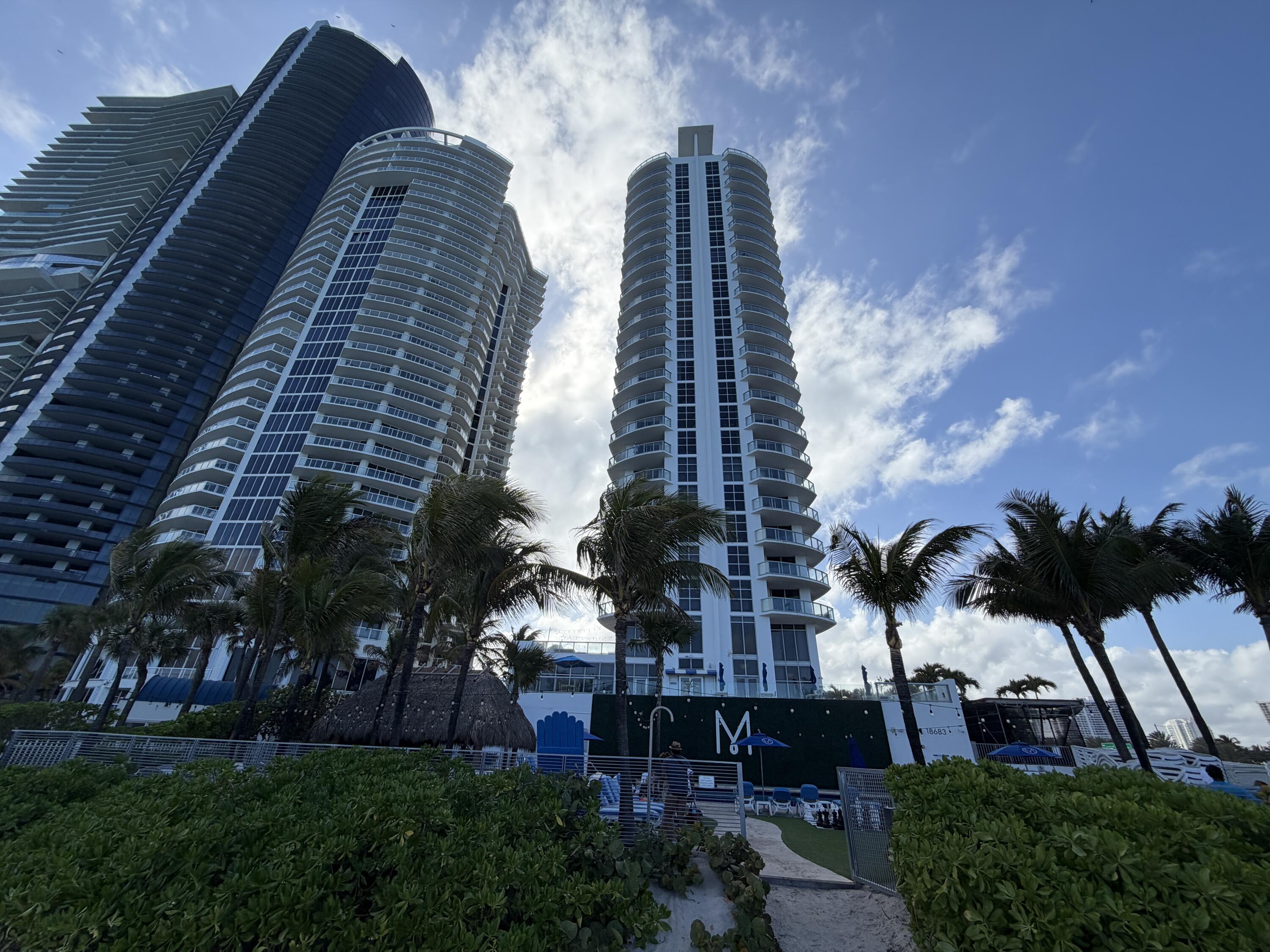 1BR – Condominium at 18683 Collins Avenue #2303