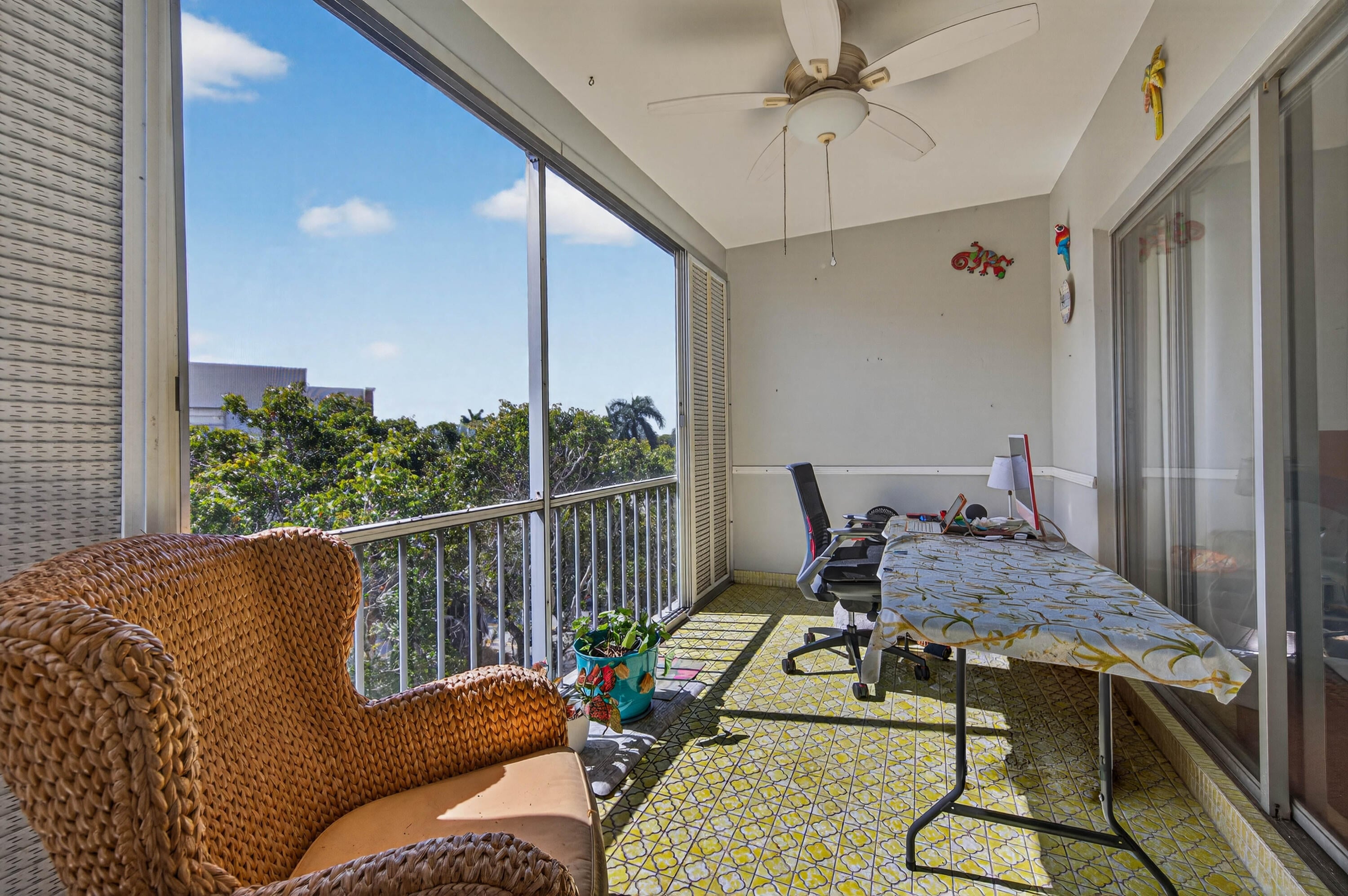 1BR – Condominium at 6731 Cypress Road #402