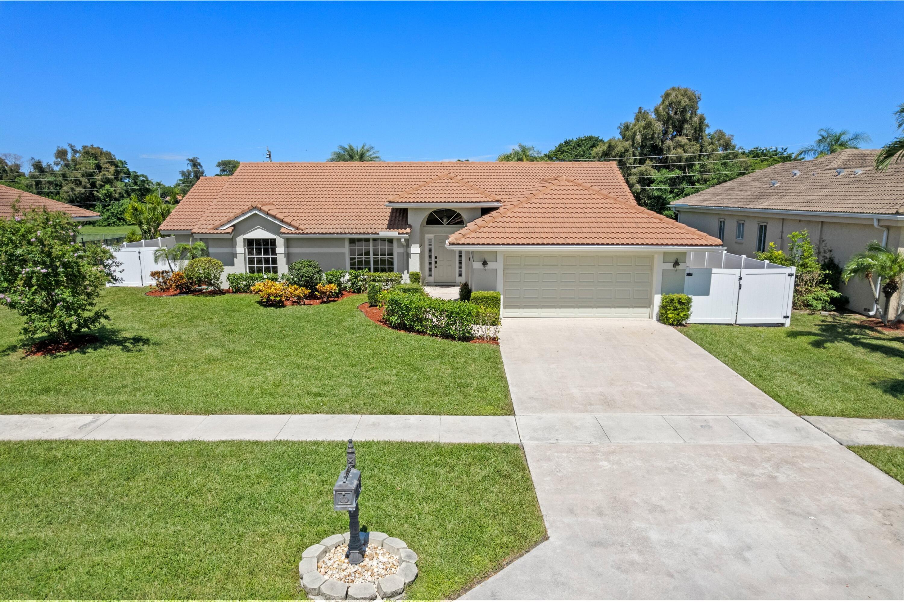 3BR – SingleFamilyResidence at 7598 Fairway Trail