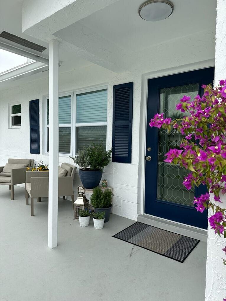 3BR – SingleFamilyResidence at 1915 SW 17th Avenue SW