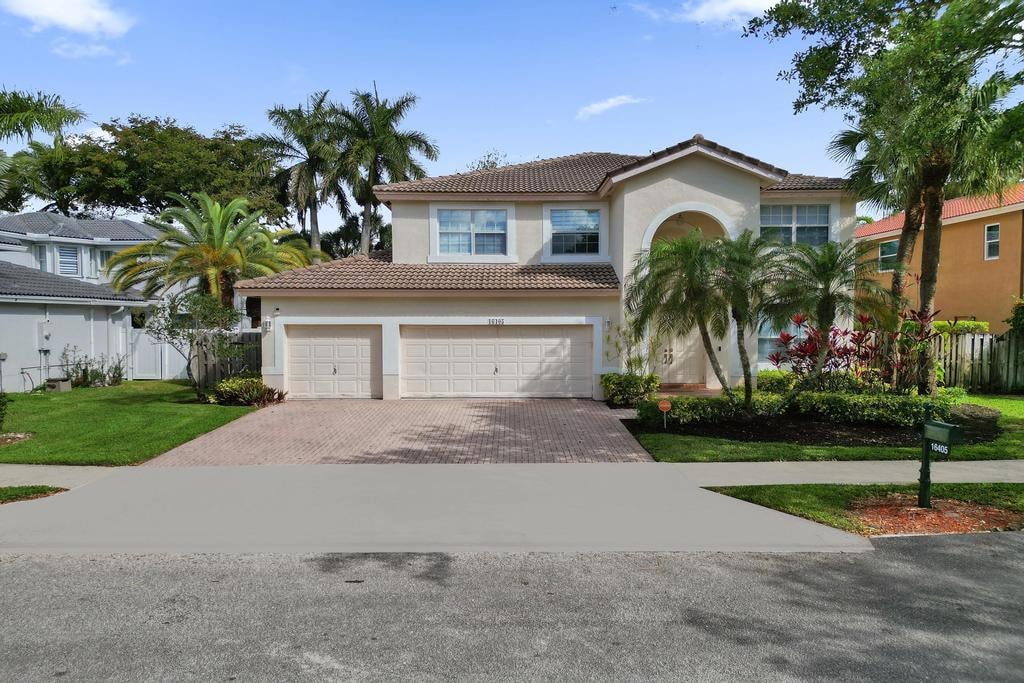 4BR – SingleFamilyResidence at 16405 Diamond Head Drive