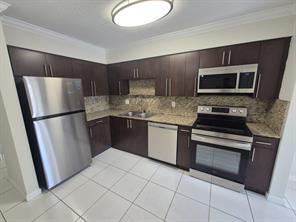 3BR – Townhouse at 3614 Taylor Street