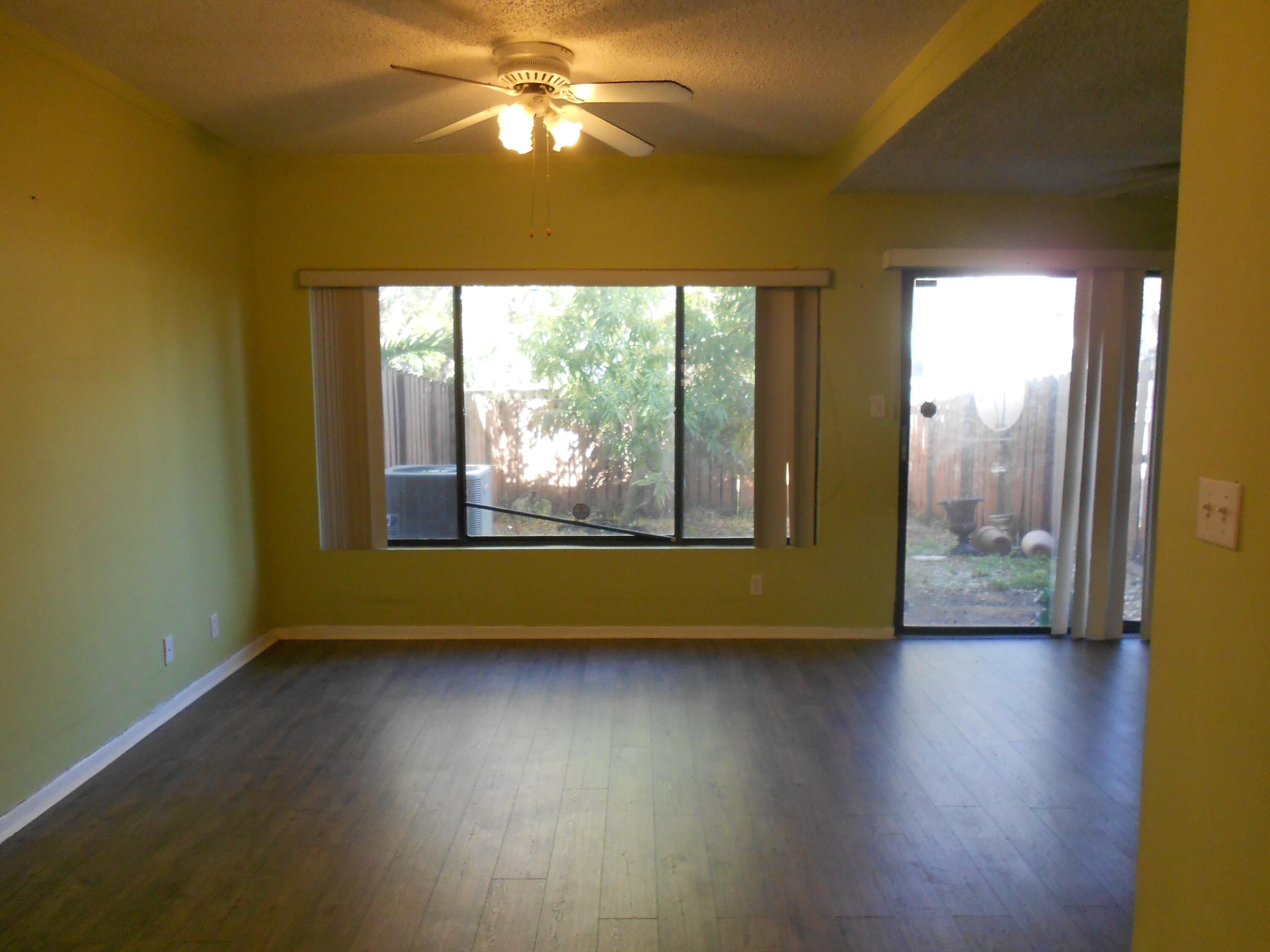 2BR – Townhouse at 4213 NW 76th Avenue #4213