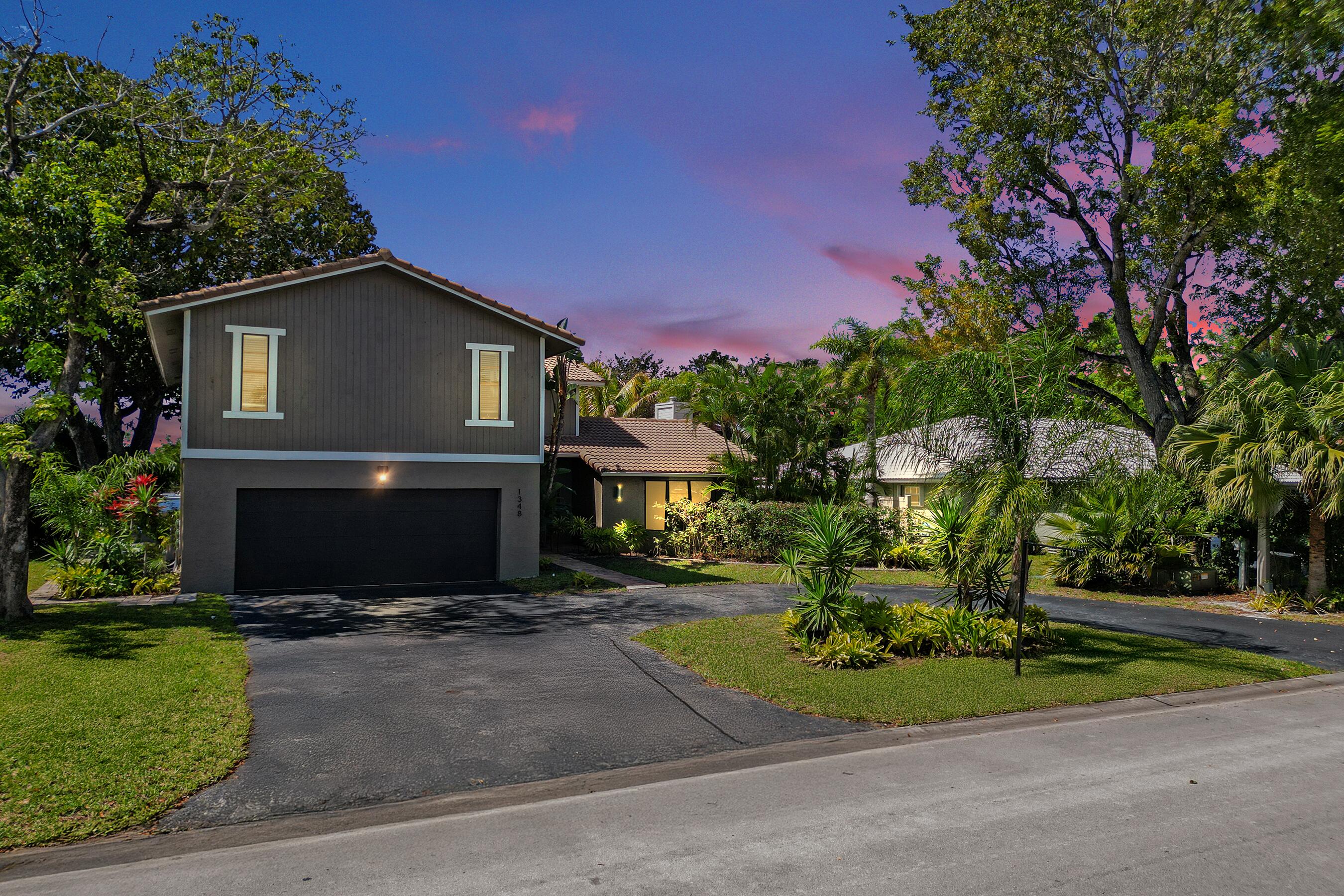 4BR – SingleFamilyResidence at 1348 NW 113th Terrace