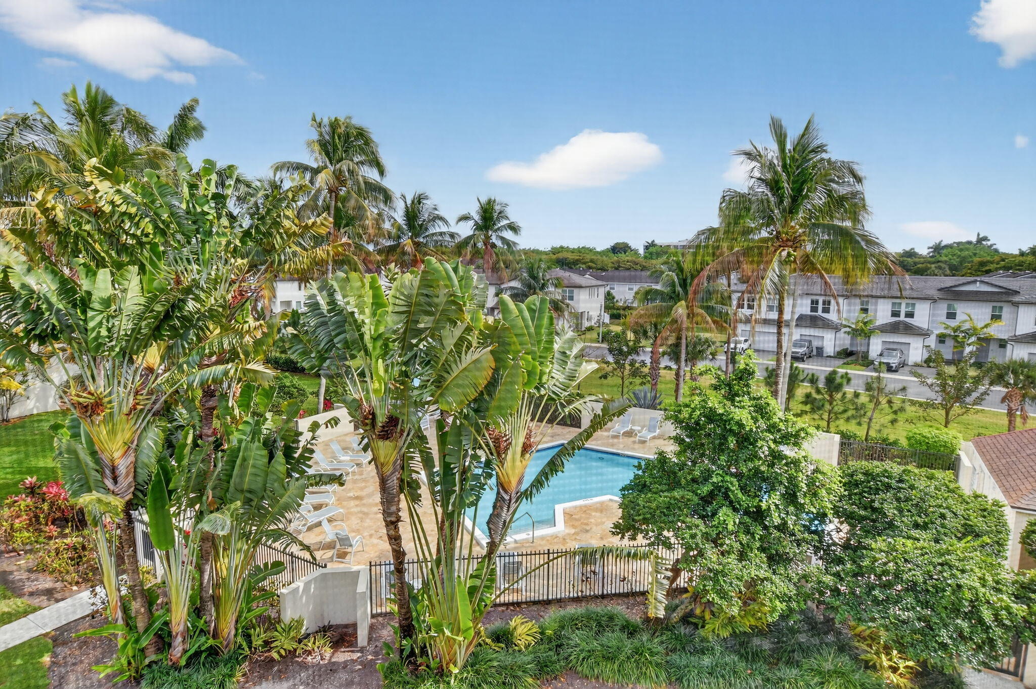2BR – Condominium at 5851 Camino Del Sol #Apt 402