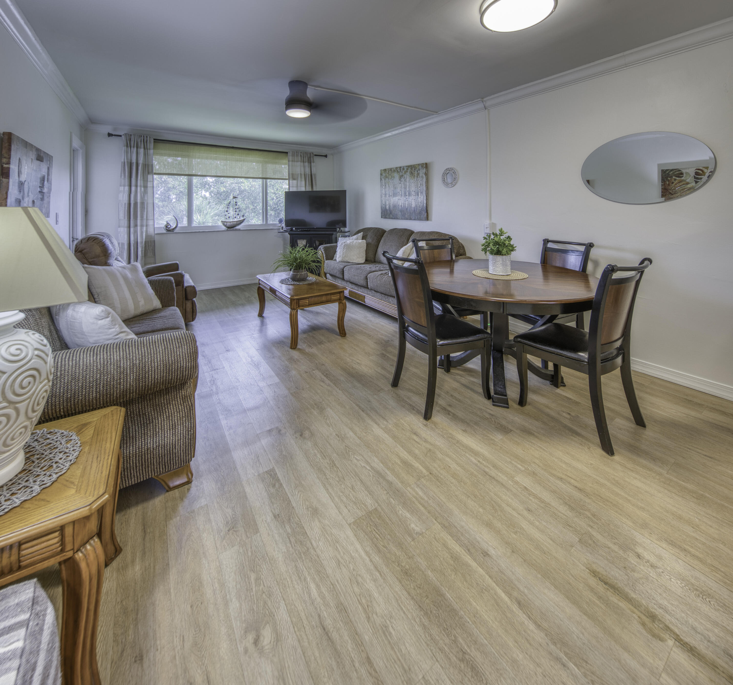 1BR – Condominium at 2566 Garden Drive S