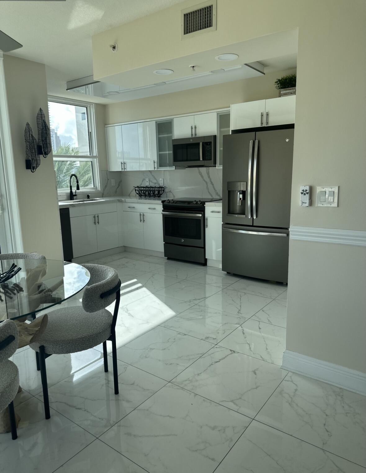 3BR – Condominium at 610 W Las Olas Boulevard #517