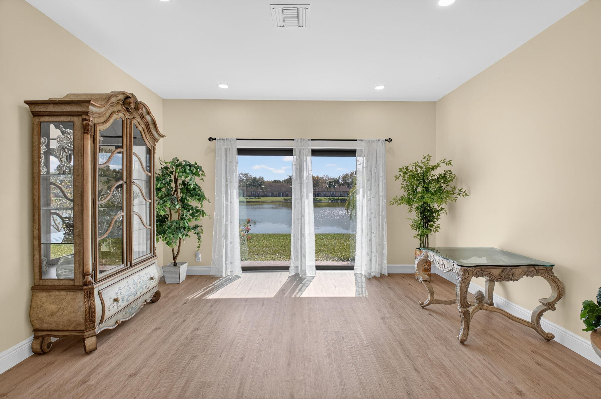 2BR – RES at 8350 Springlake Drive