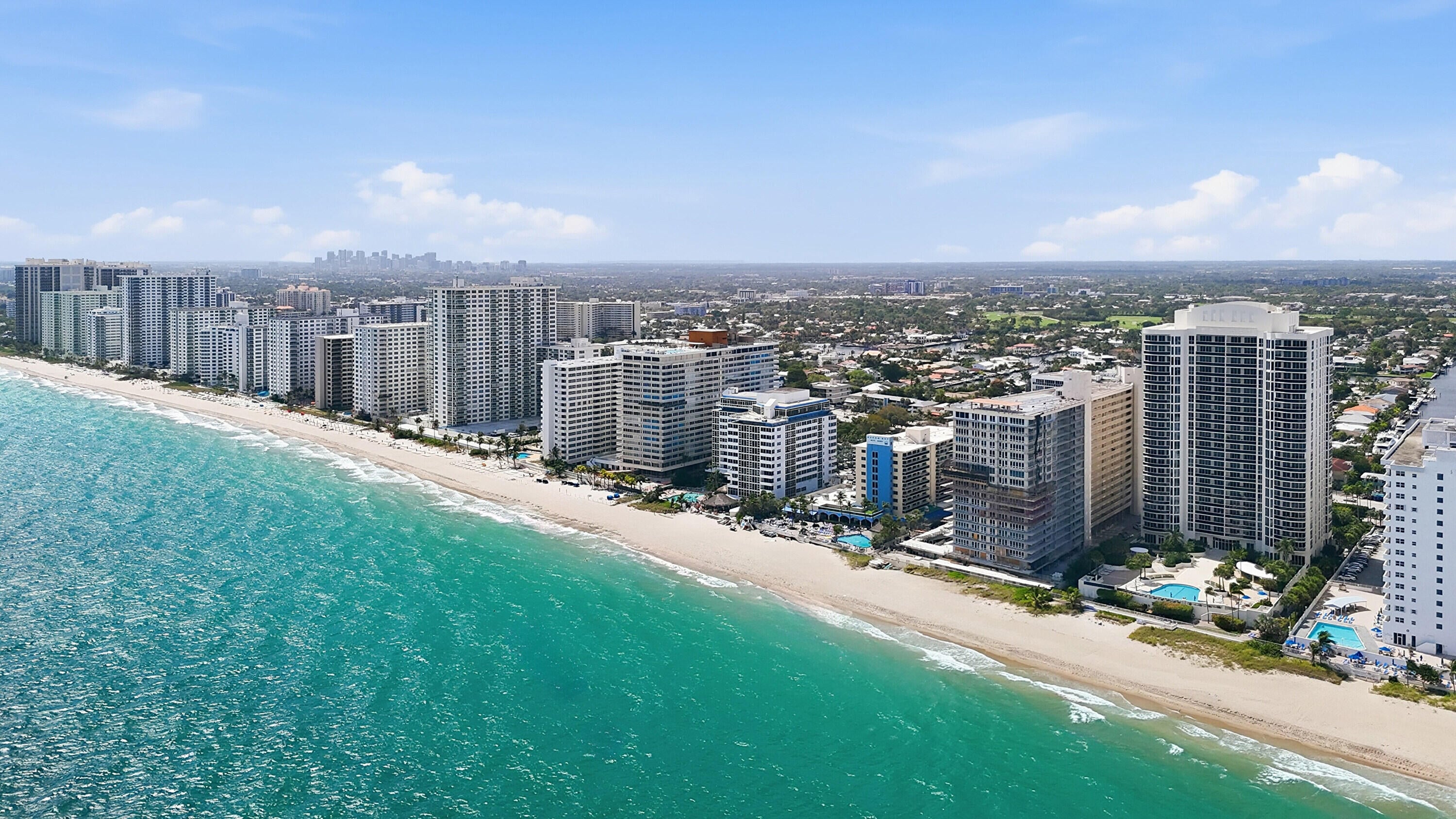 2BR – Condominium at 4100 Galt Ocean Drive #305
