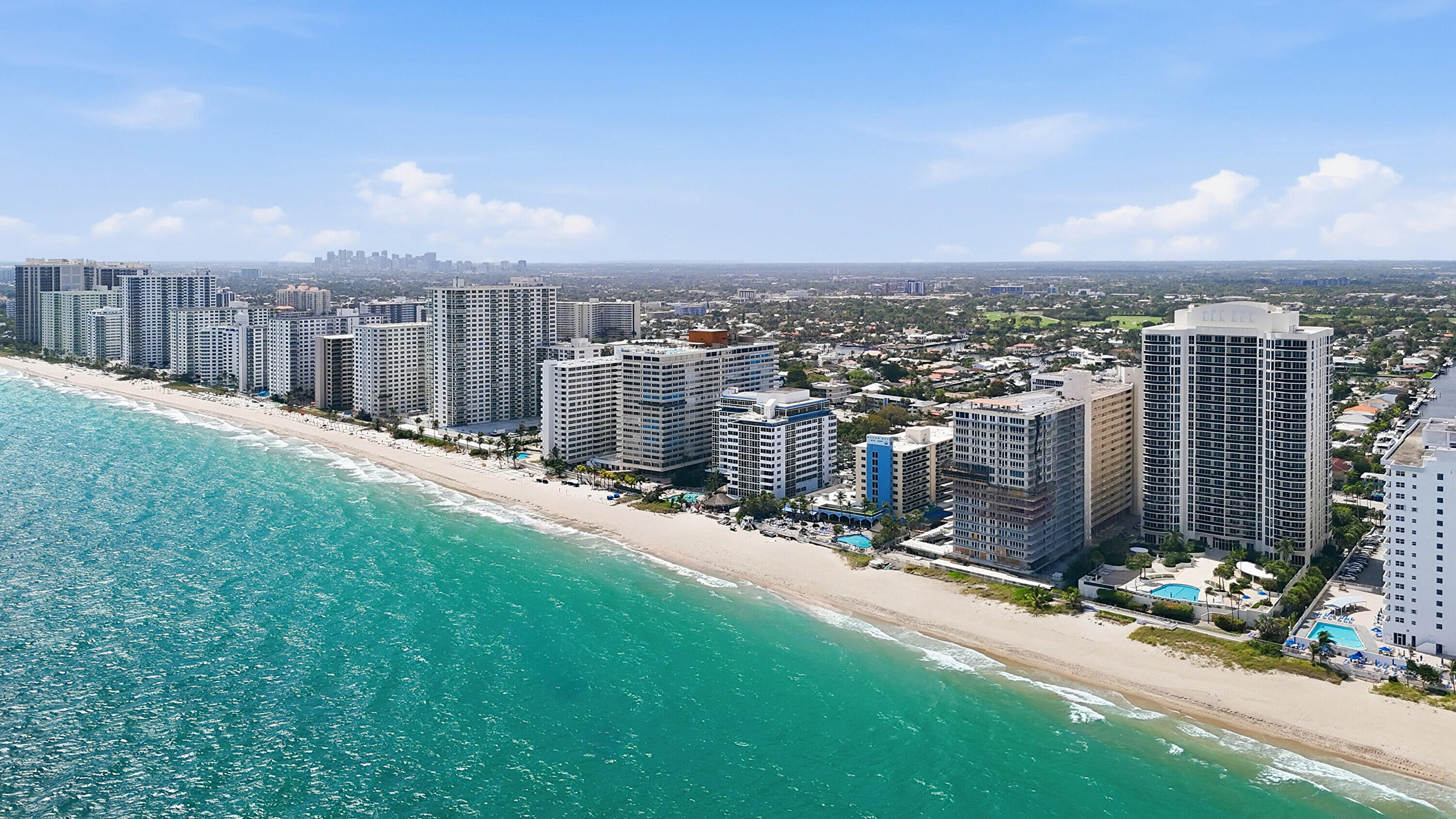 2BR – Condominium at 4100 Galt Ocean Drive #305