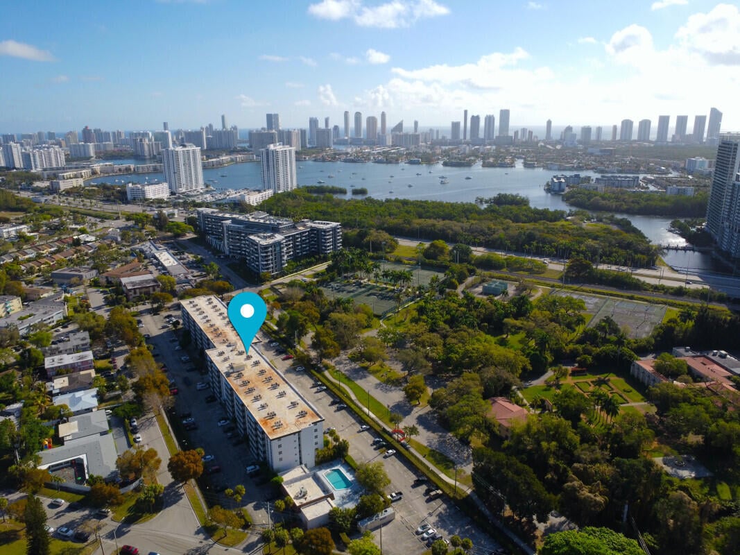 1BR – Condominium at 16851 NE 23rd Avenue #A408