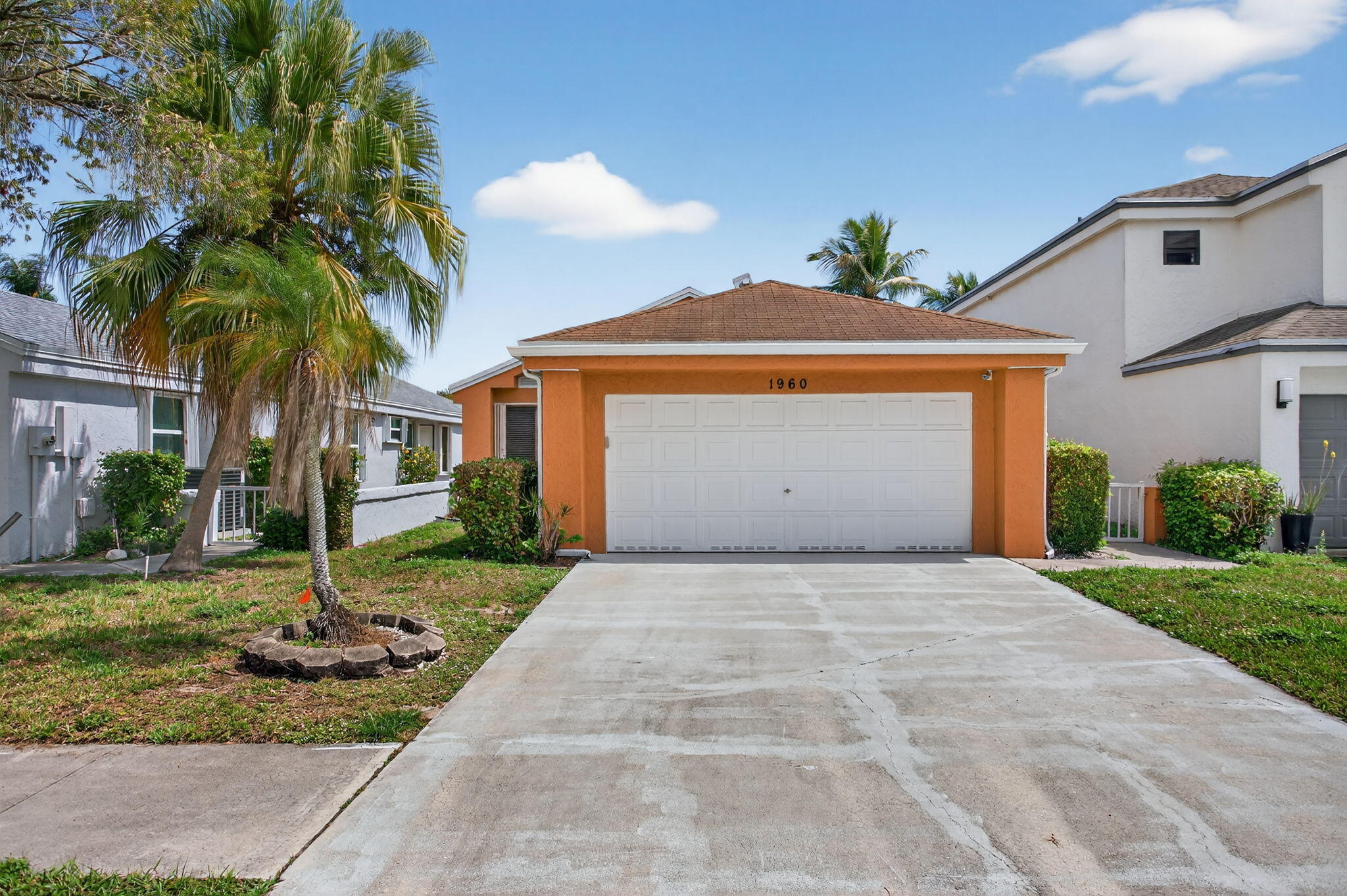 3BR – SingleFamilyResidence at 1960 NW 34th Avenue