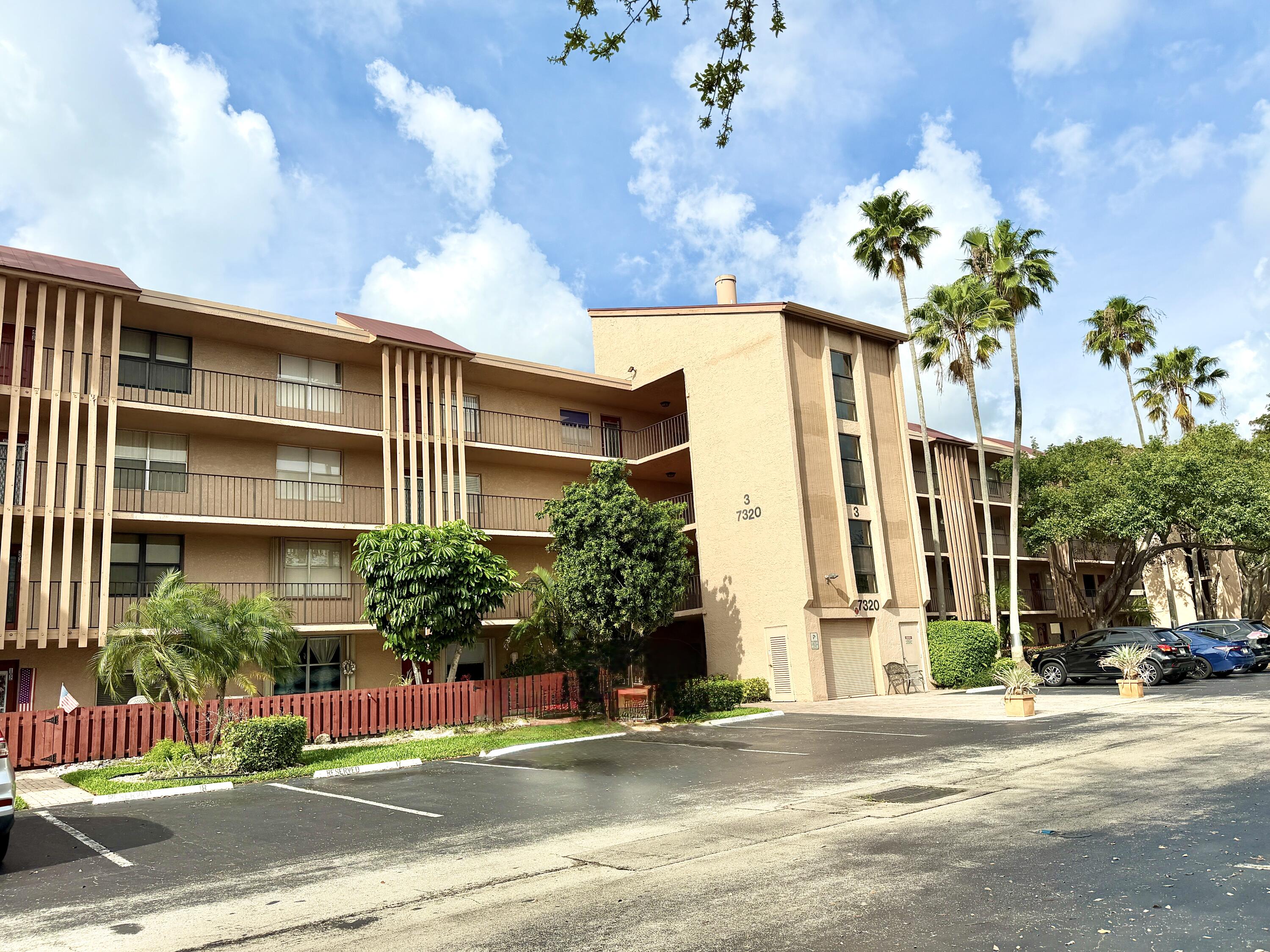 1BR – Condominium at 7320 Lake Cir Drive #204