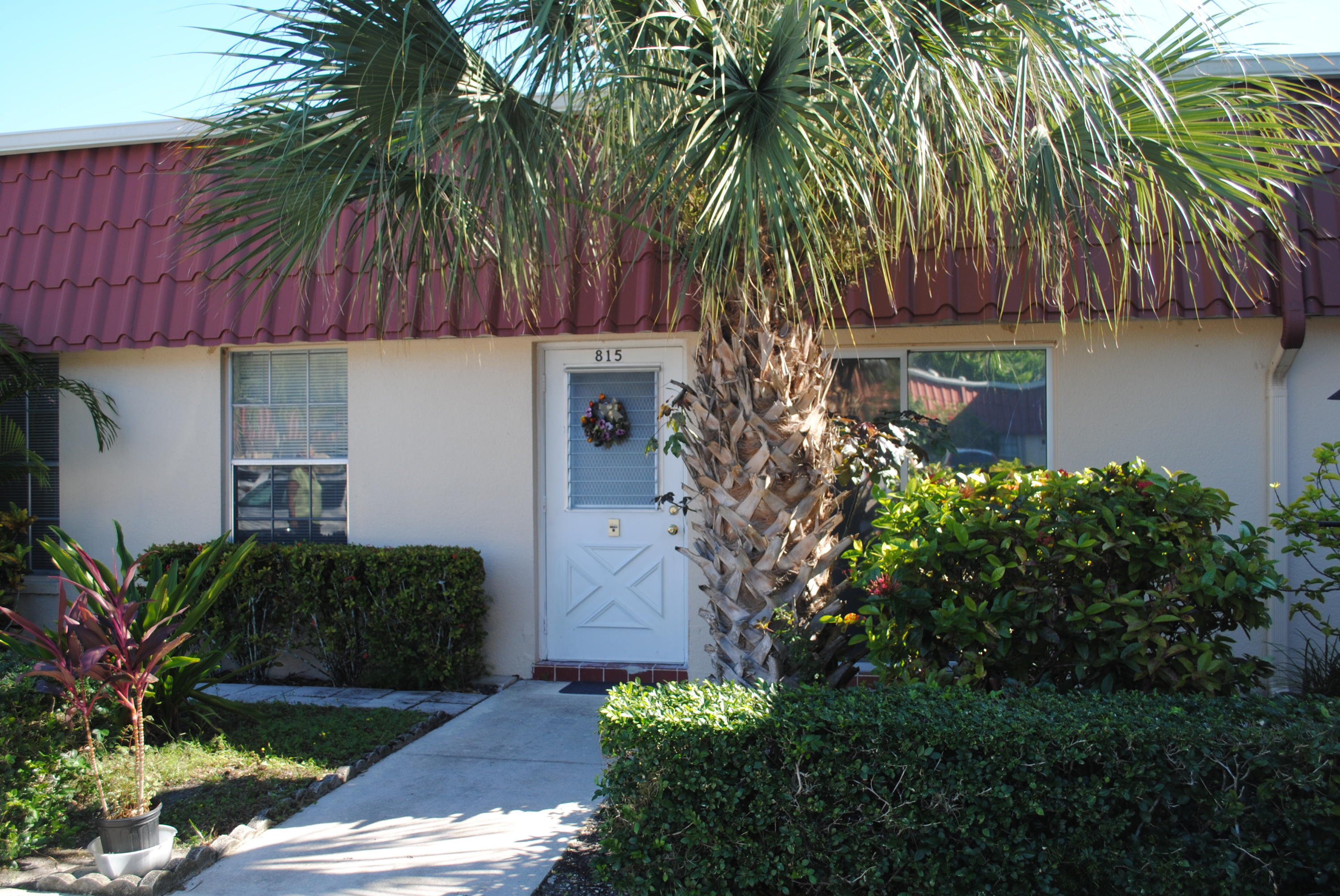 2BR – Condominium at 815 Salem Lane