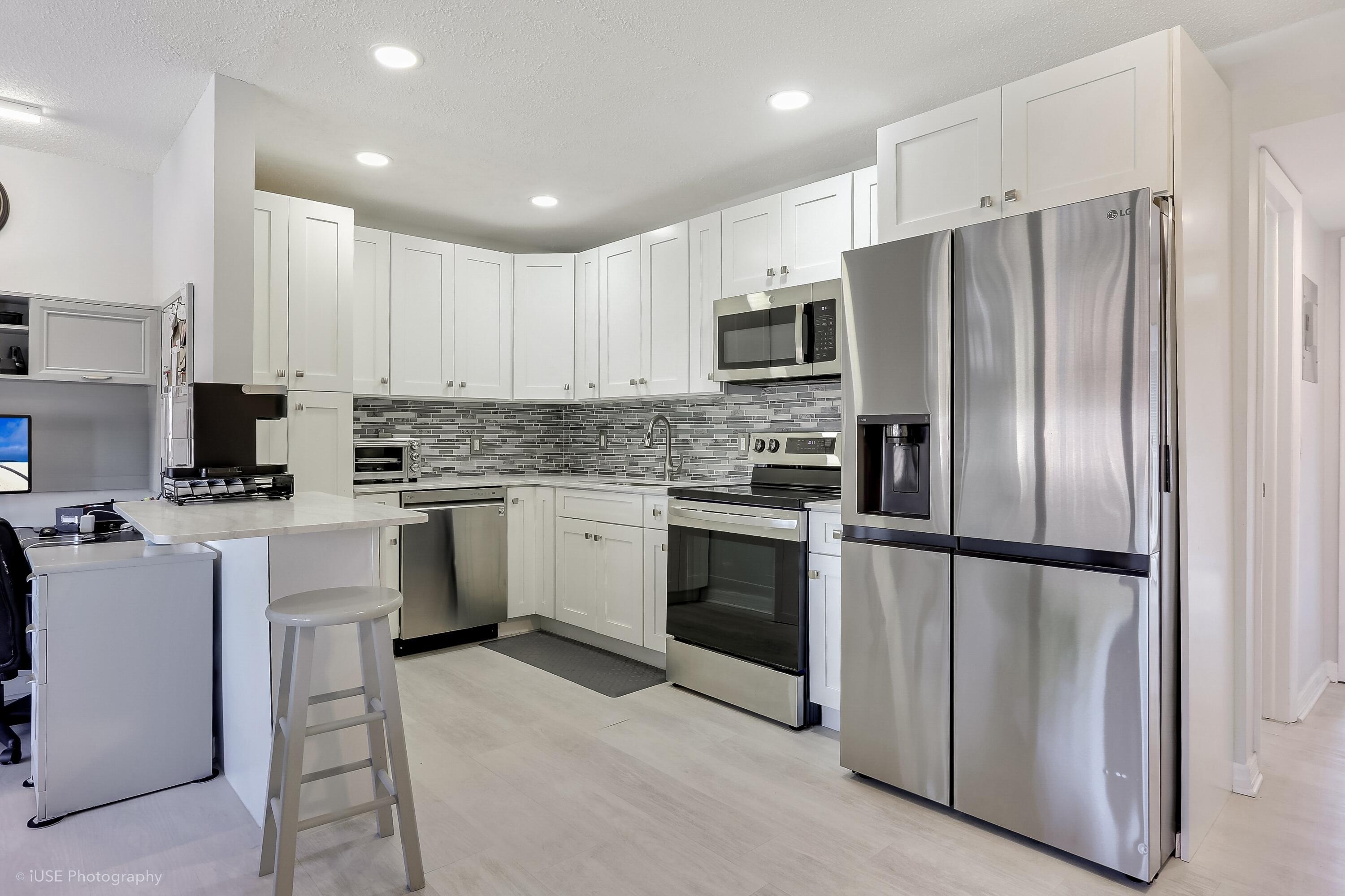 1BR – Condominium at 94 Hastings F
