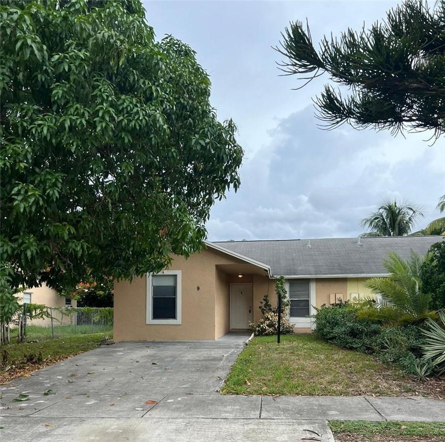 4BR – SingleFamilyResidence at 9 NE 44th Street