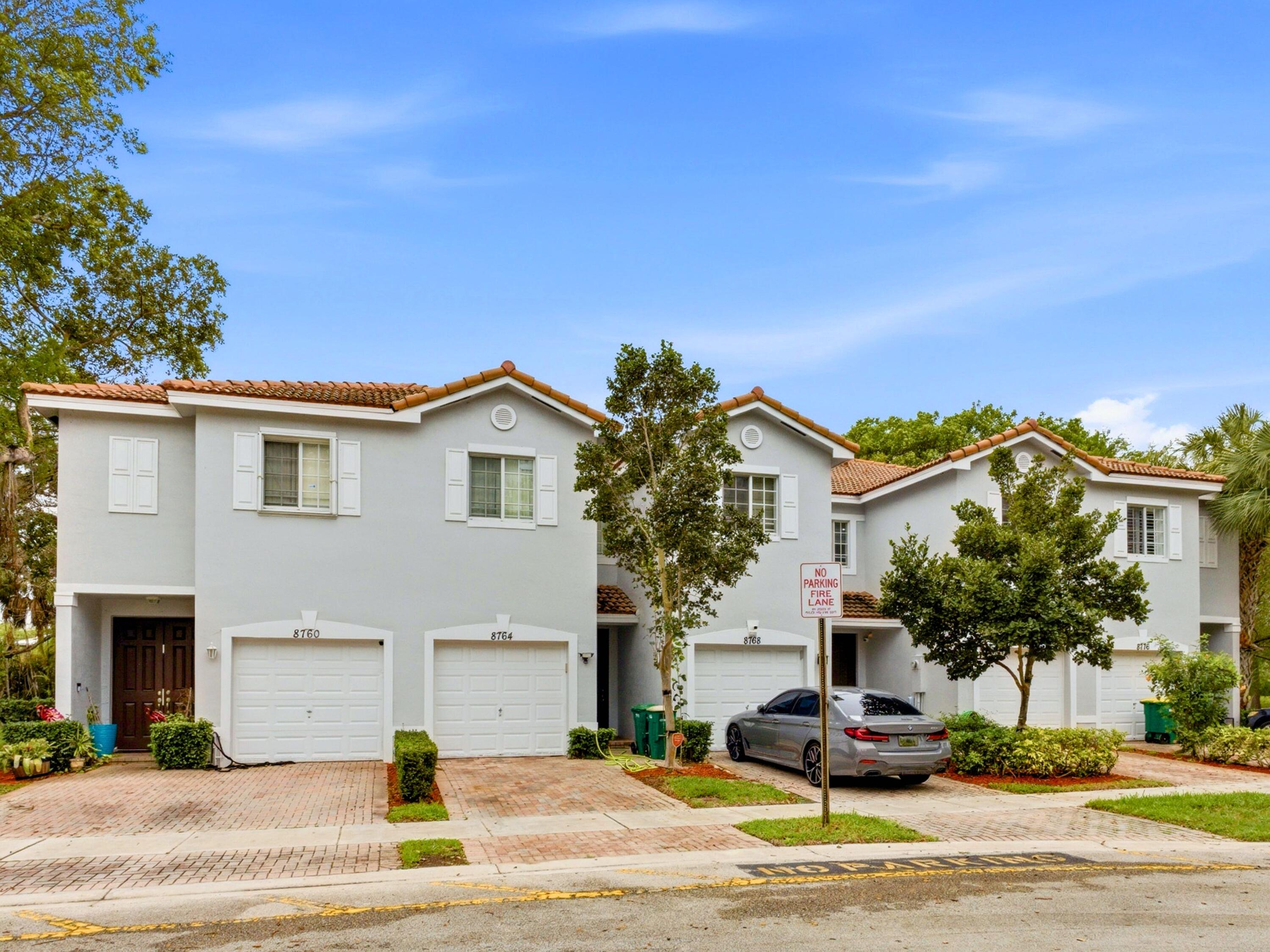 2BR – Townhouse at 8772 Cypress Walk Court