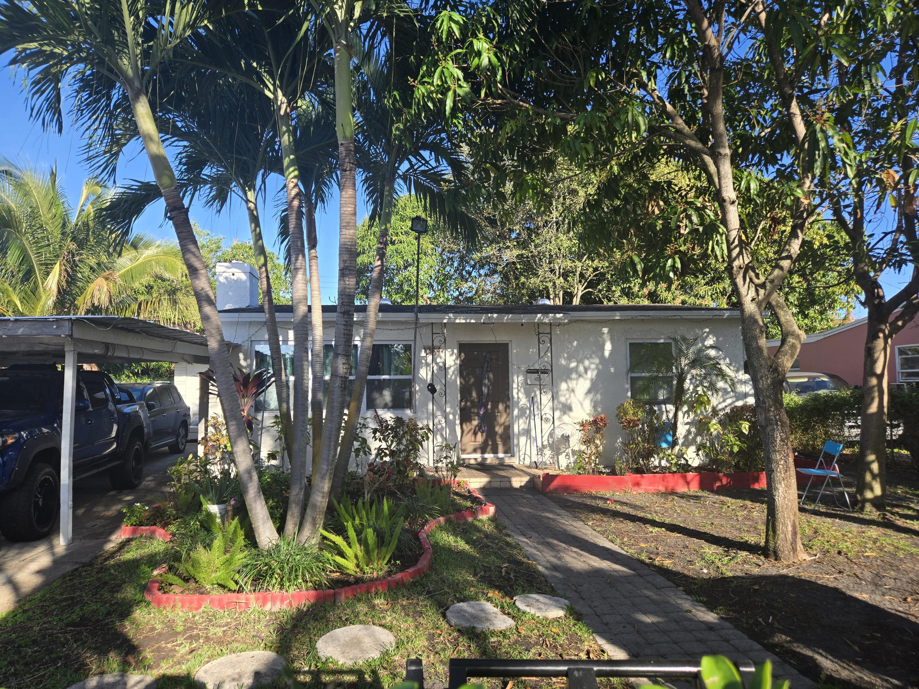 3BR – SingleFamilyResidence at 1214 S C Street S