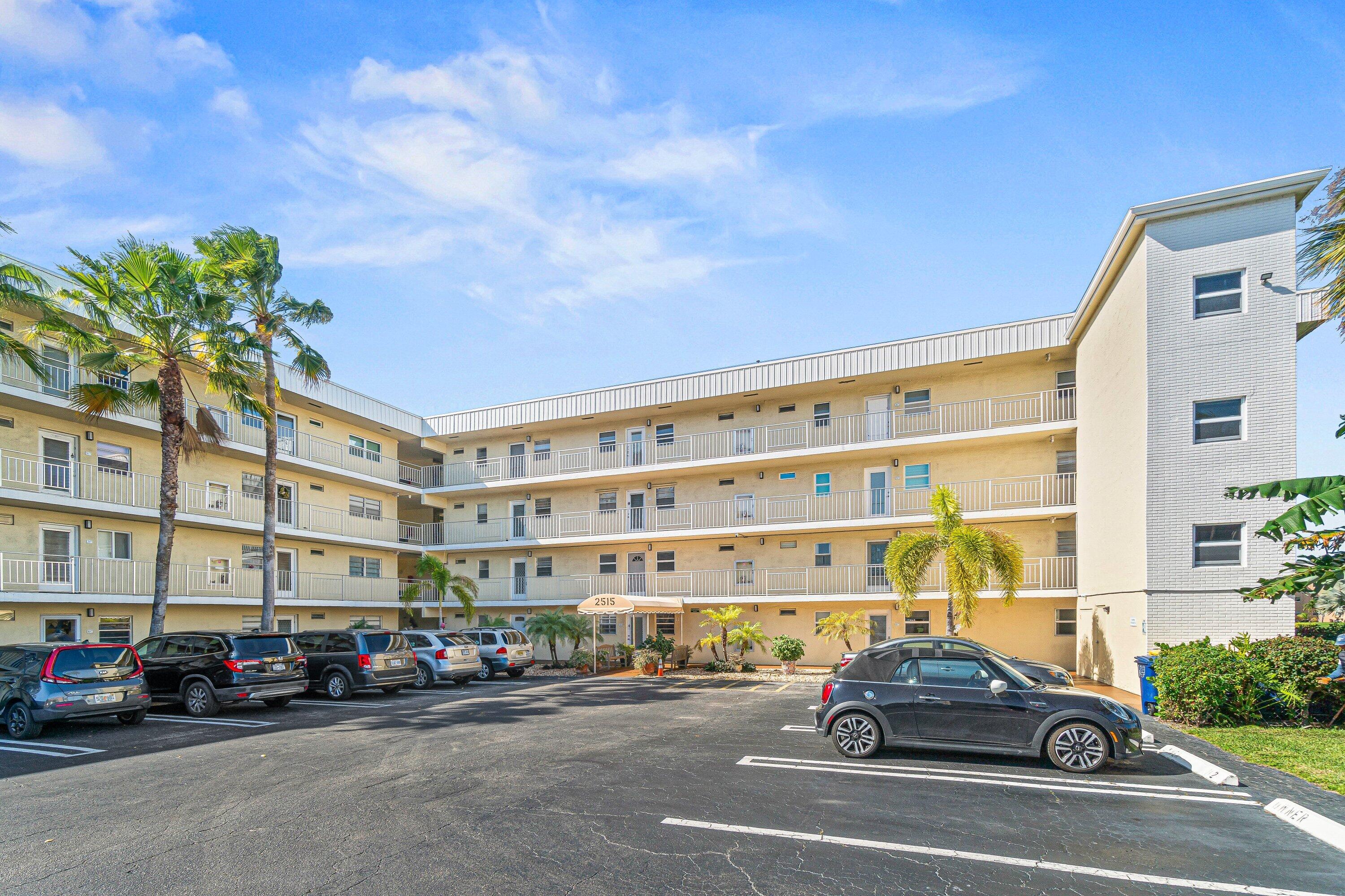 2BR – Condominium at 2515 NE 1st Court #4100