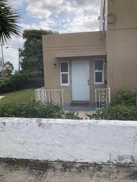 3BR – Apartment at 720 L A Kirksey Street