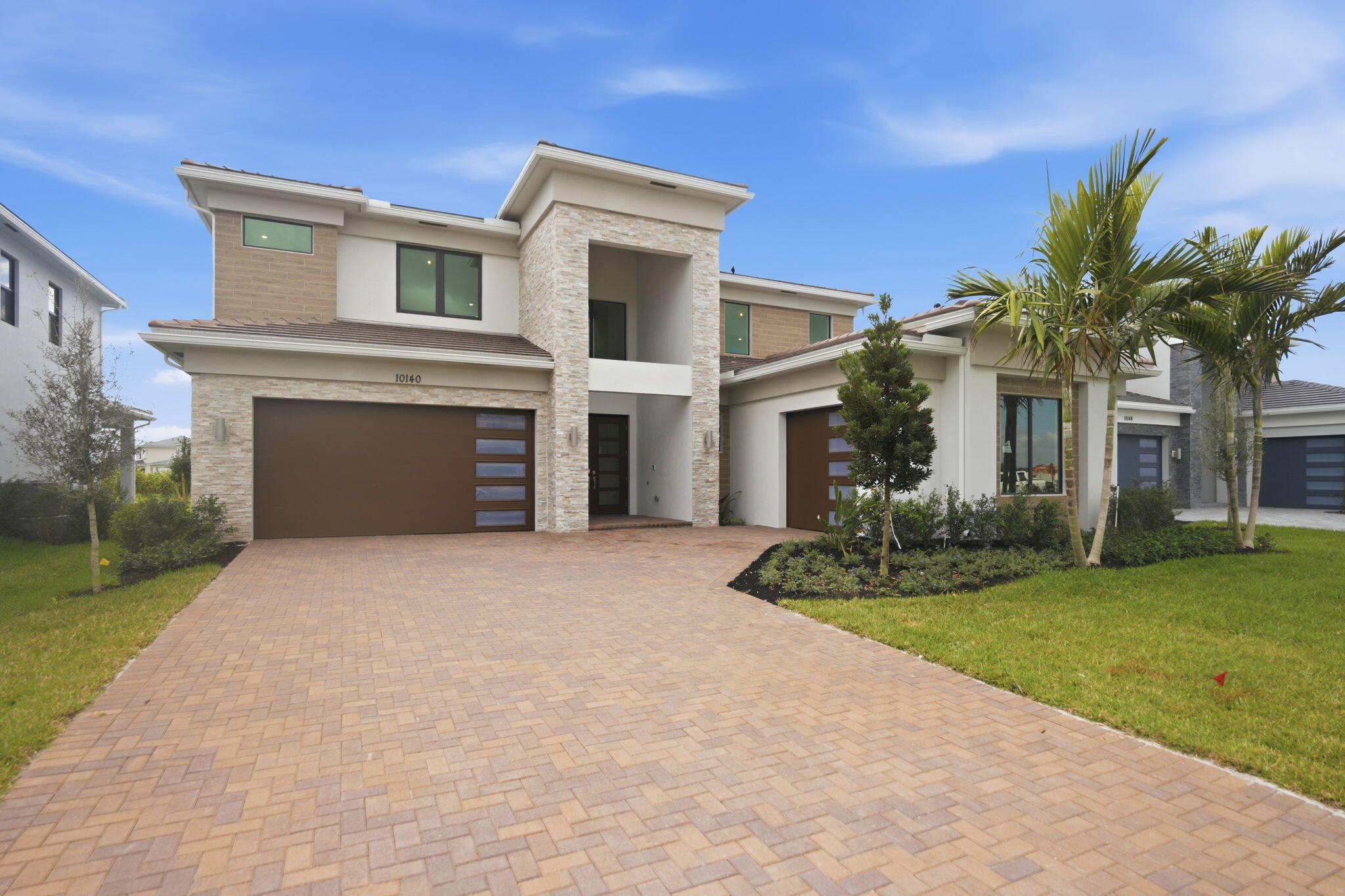 5BR – SingleFamilyResidence at 10140 Royal Ascot Avenue