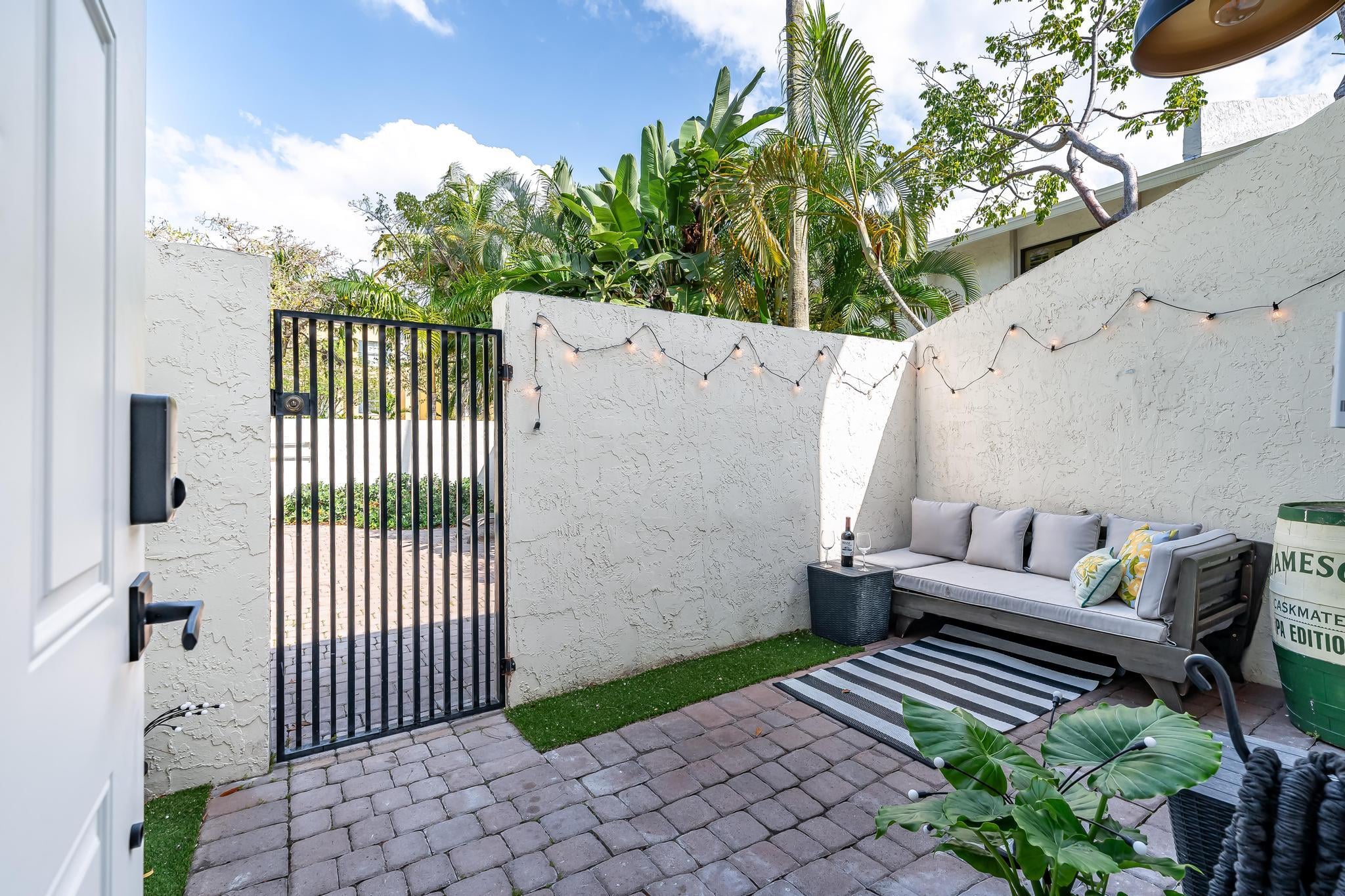 2BR – Townhouse at 563 NE 7th Avenue