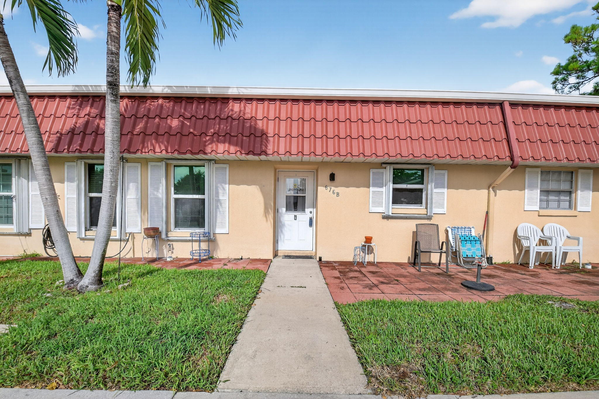 1BR – Condominium at 676 Laconia Circle #B