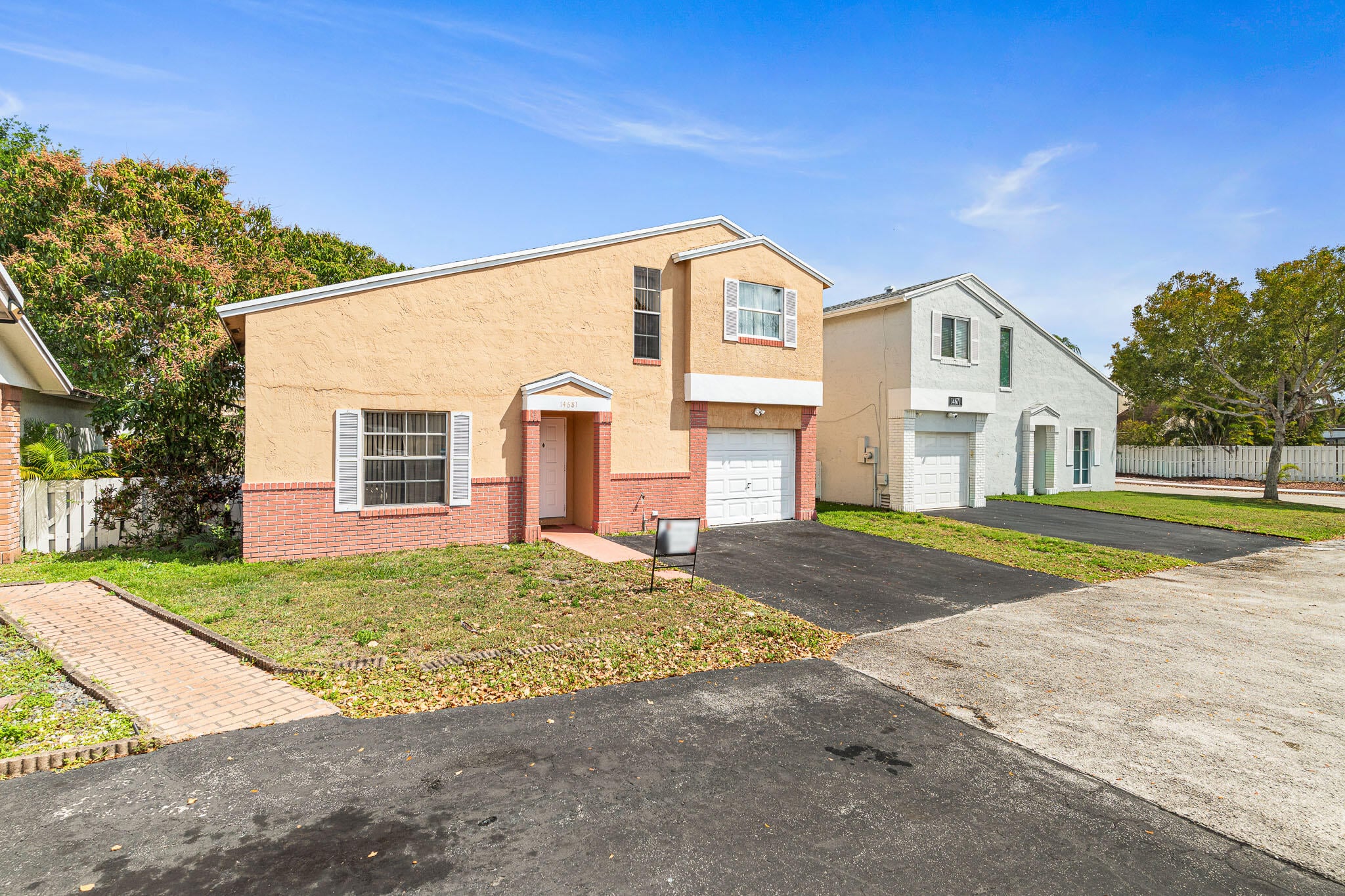 3BR – SingleFamilyResidence at 14681 N Beckley Square