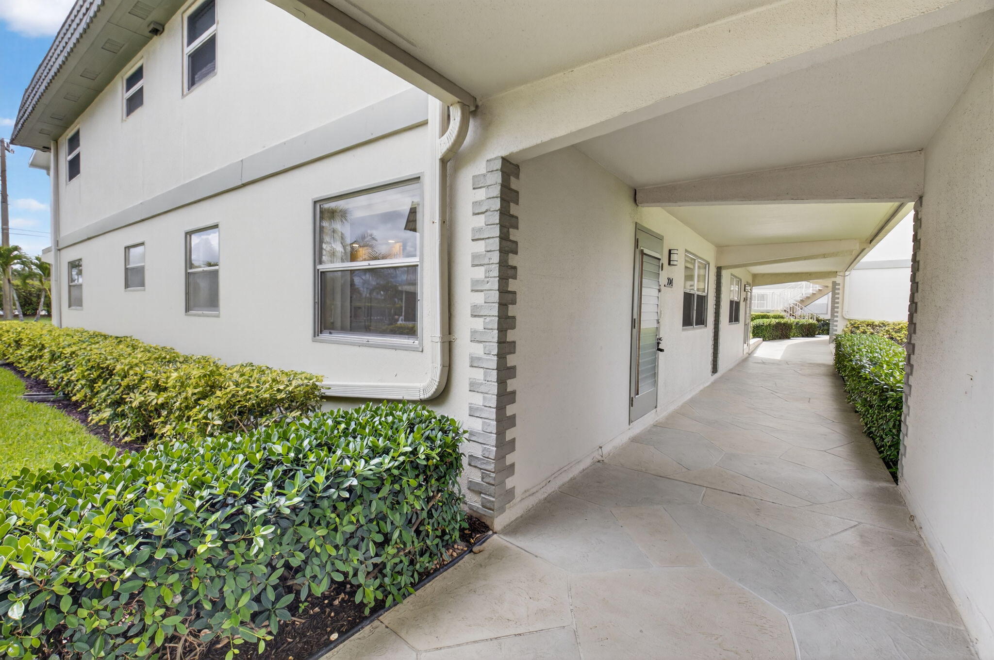 2BR – Condominium at 204 Flanders E