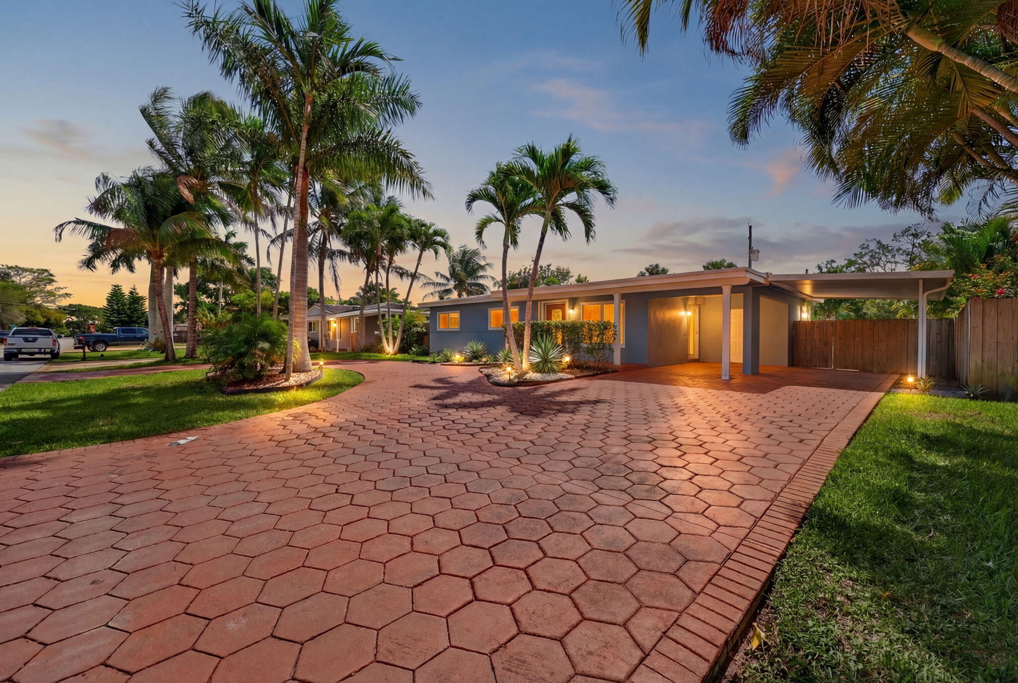 3BR – SingleFamilyResidence at 624 NW 28th Court