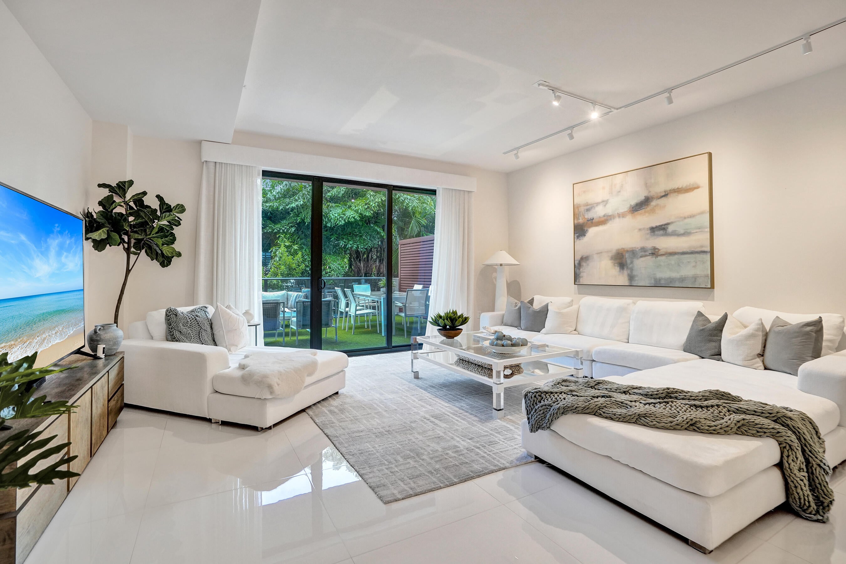 3BR – Condominium at 3030 N Ocean Boulevard #S104