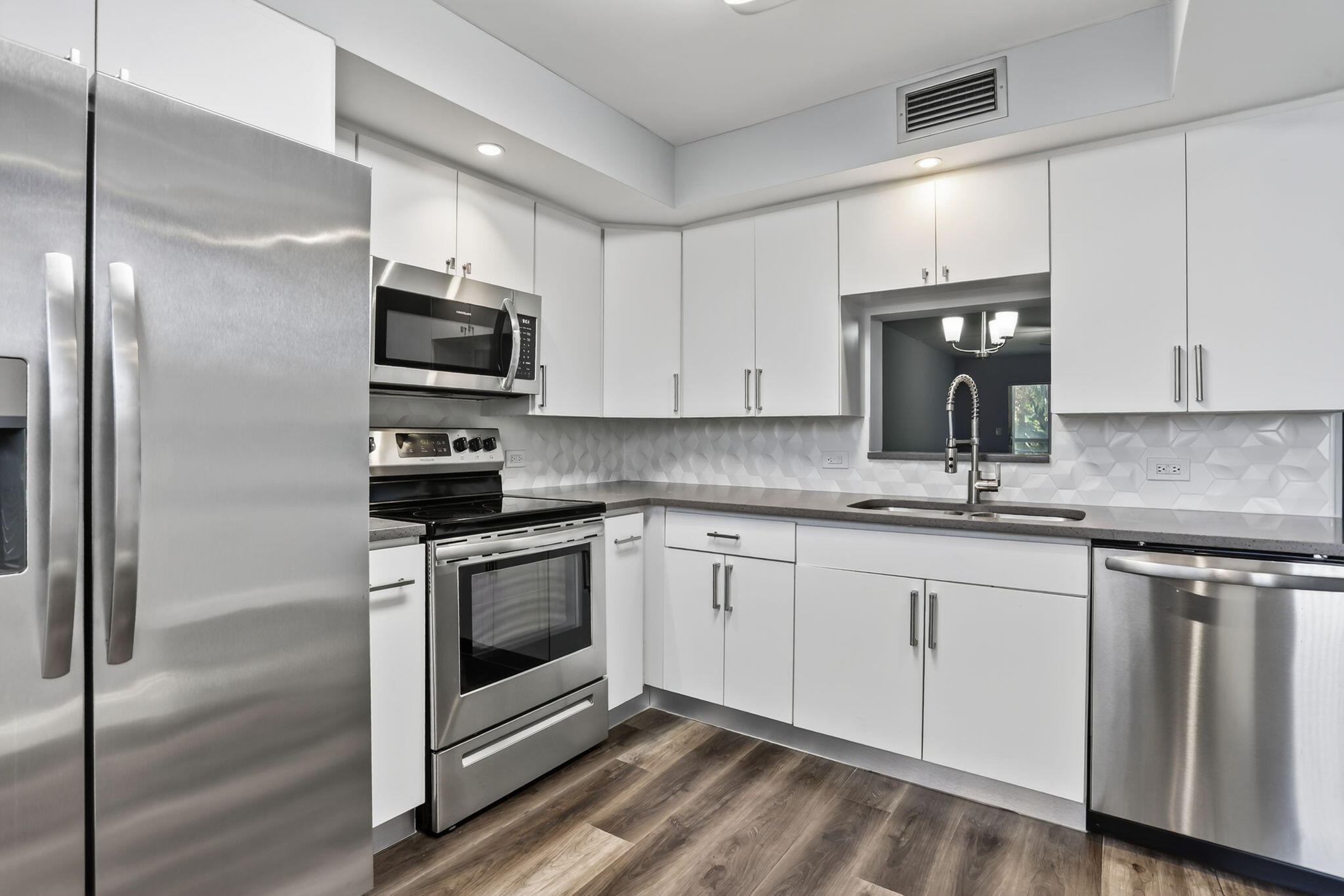 2BR – Condominium at 3001 Portofino Isle #G3