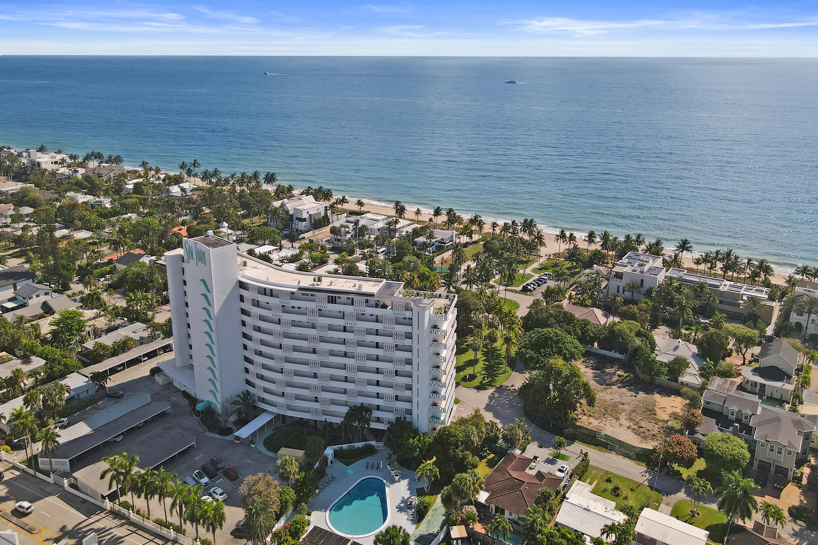 1BR – StockCooperative at 2840 N Ocean Boulevard #903