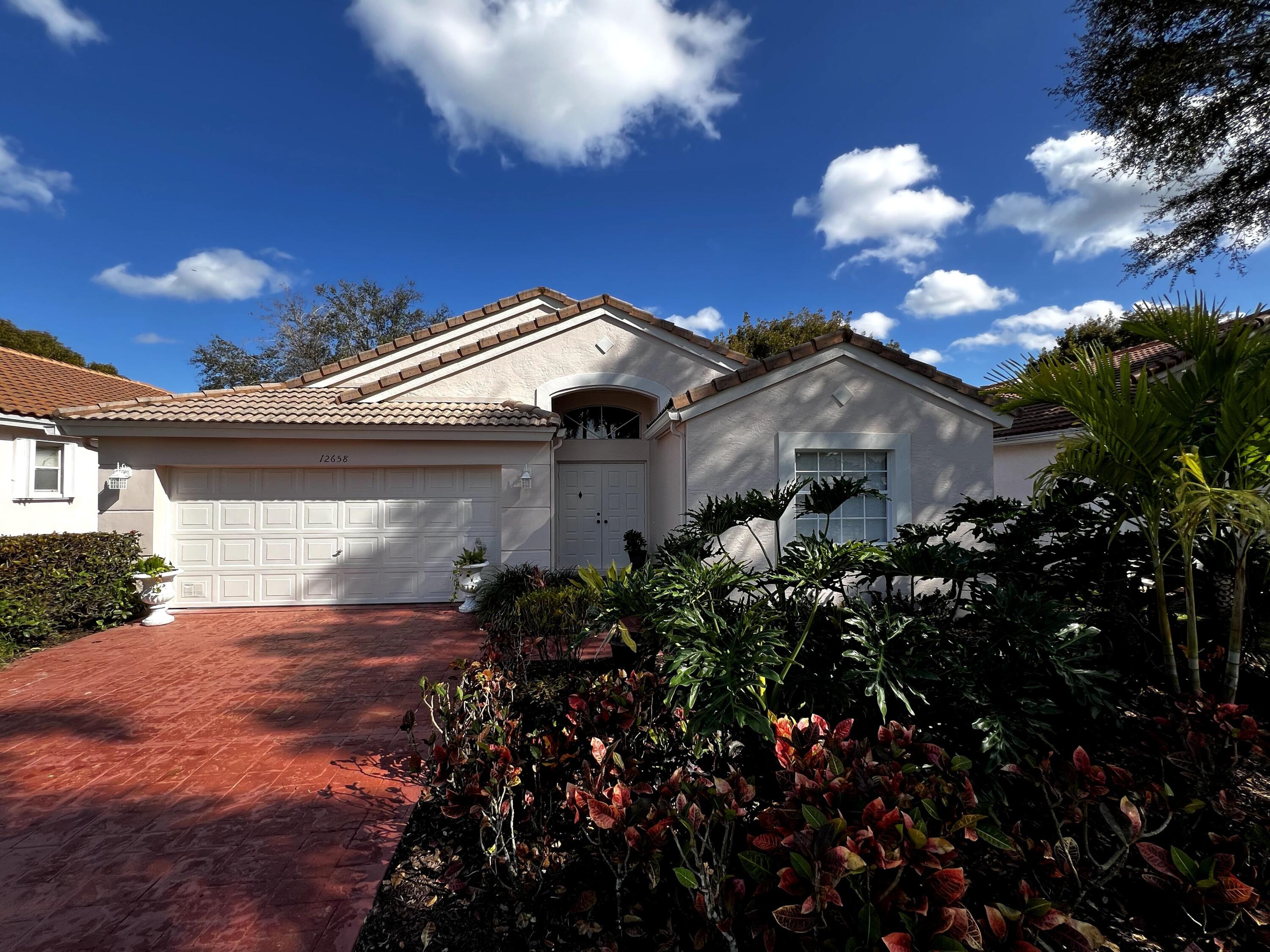 3BR – SingleFamilyResidence at 12658 Majestic Isles Drive