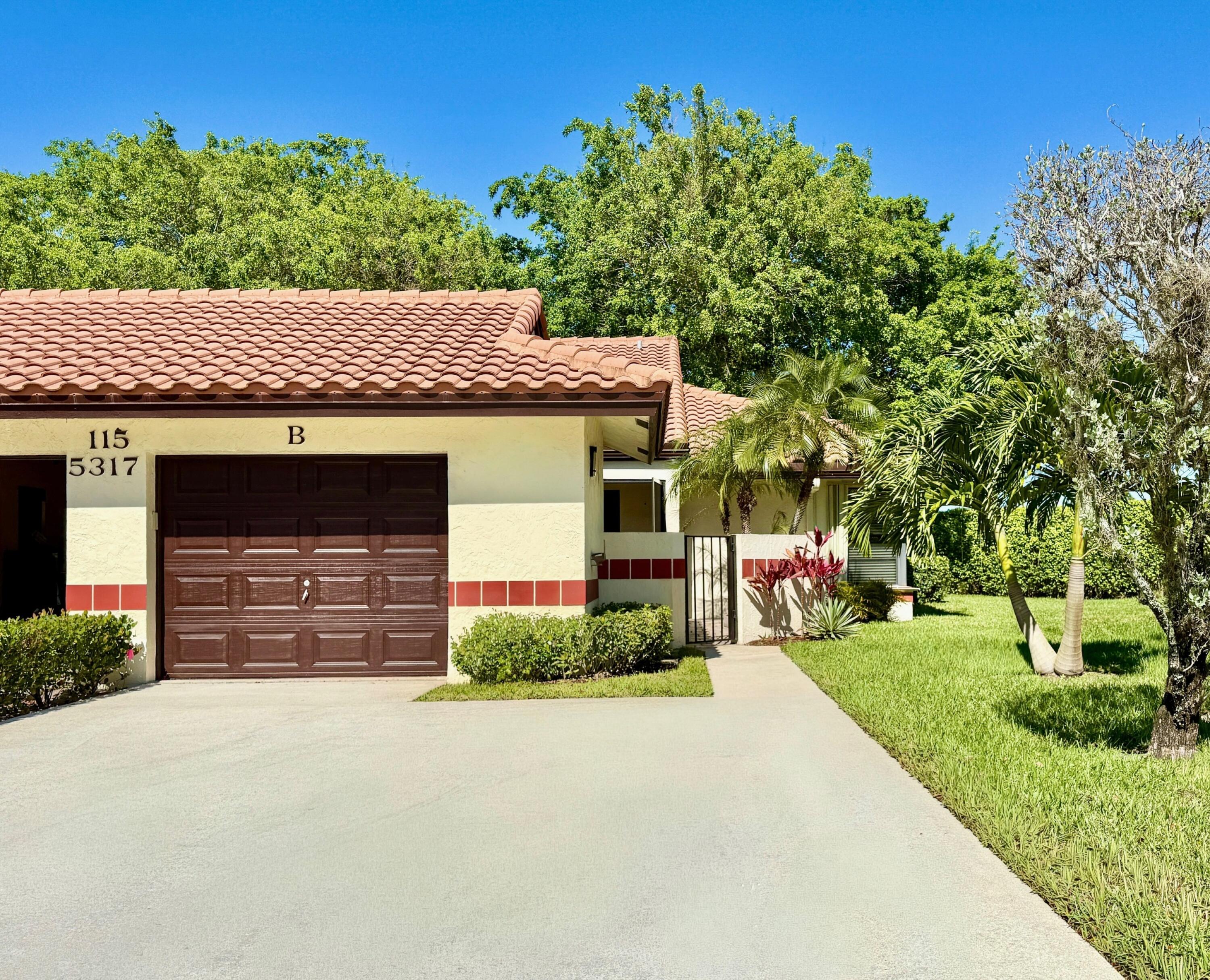 2BR – RES at 5317 Fig Palm Way #B