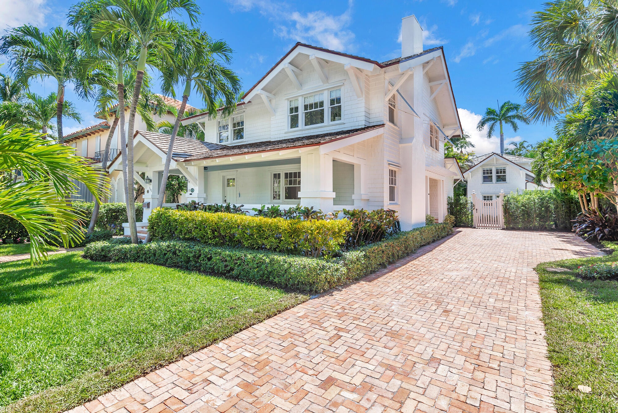 5BR – SingleFamilyResidence at 142 Seabreeze Avenue