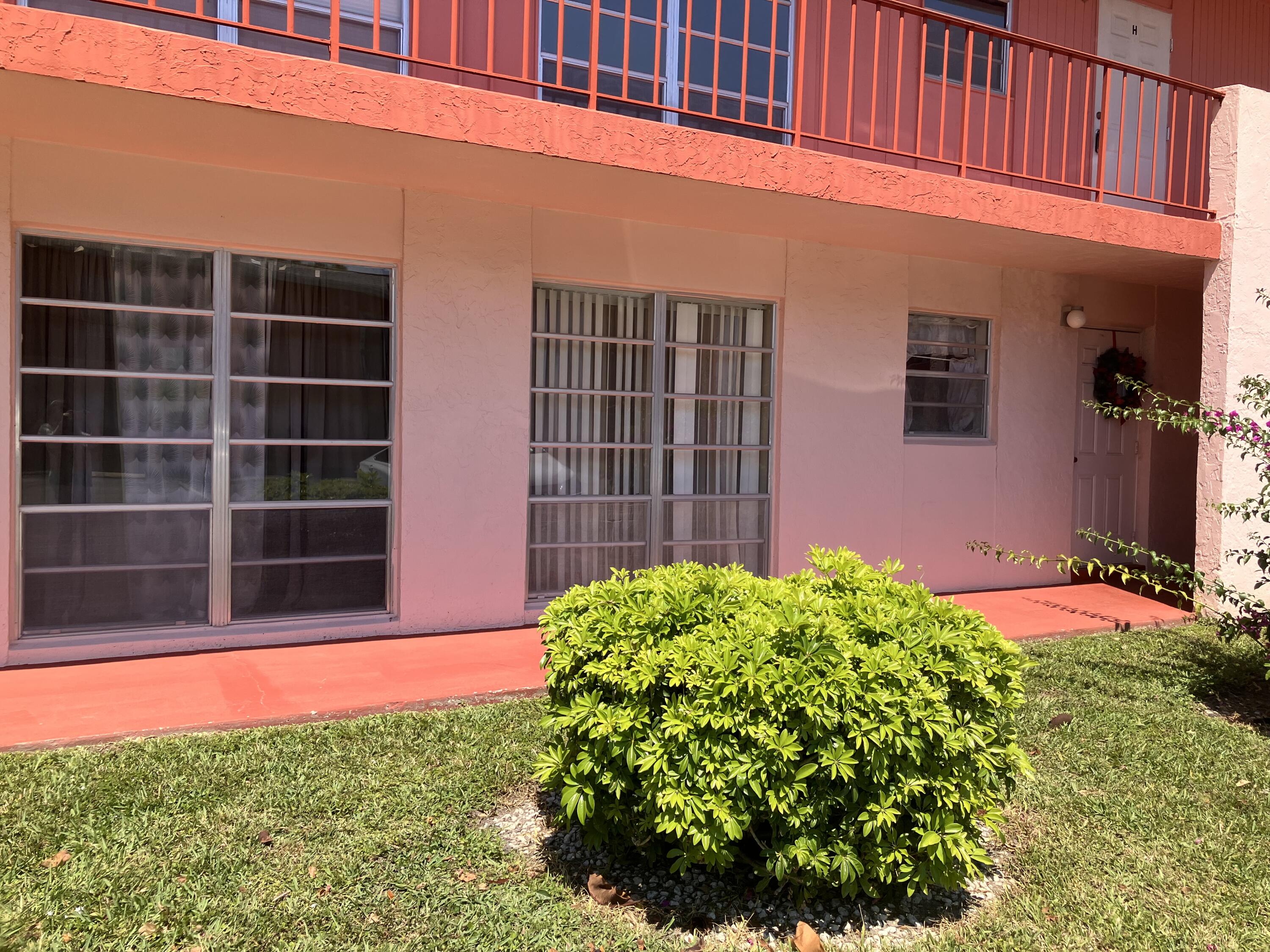 1BR – Condominium at 17 Golfs Edge #D