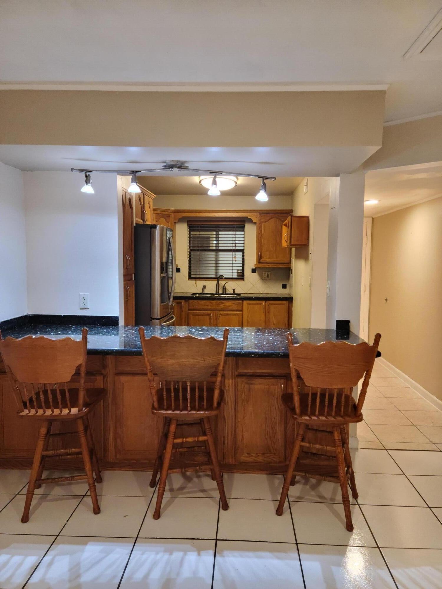 2BR – Apartment at 2977 NW Riverside Drive #202
