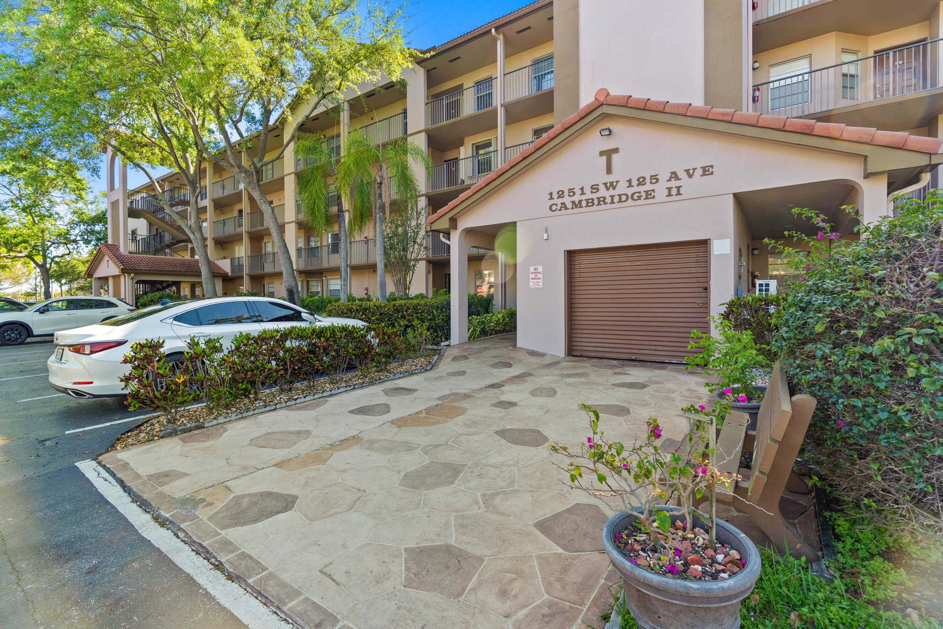 2BR – Condominium at 1251 SW 125th Avenue #105-t