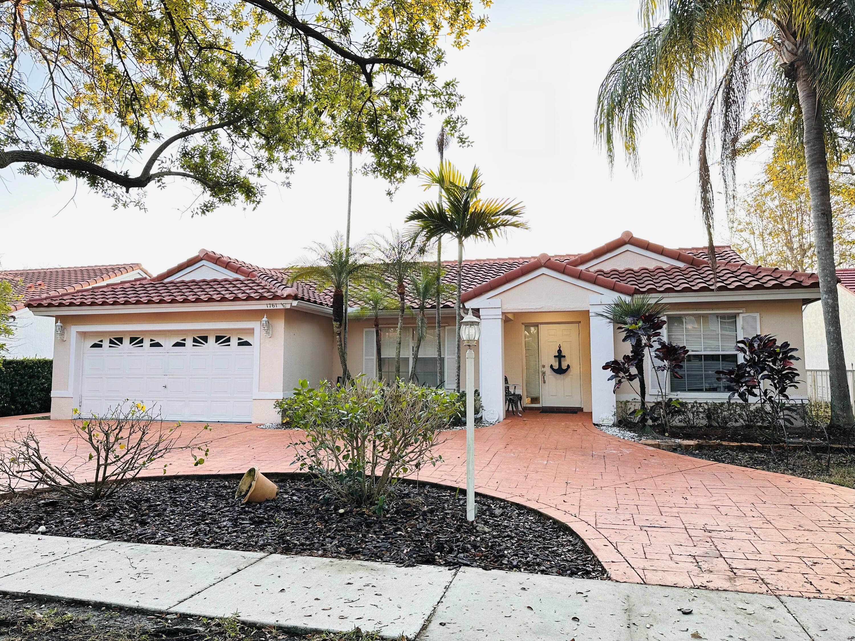 3BR – SingleFamilyResidence at 1761 SW 135th Way