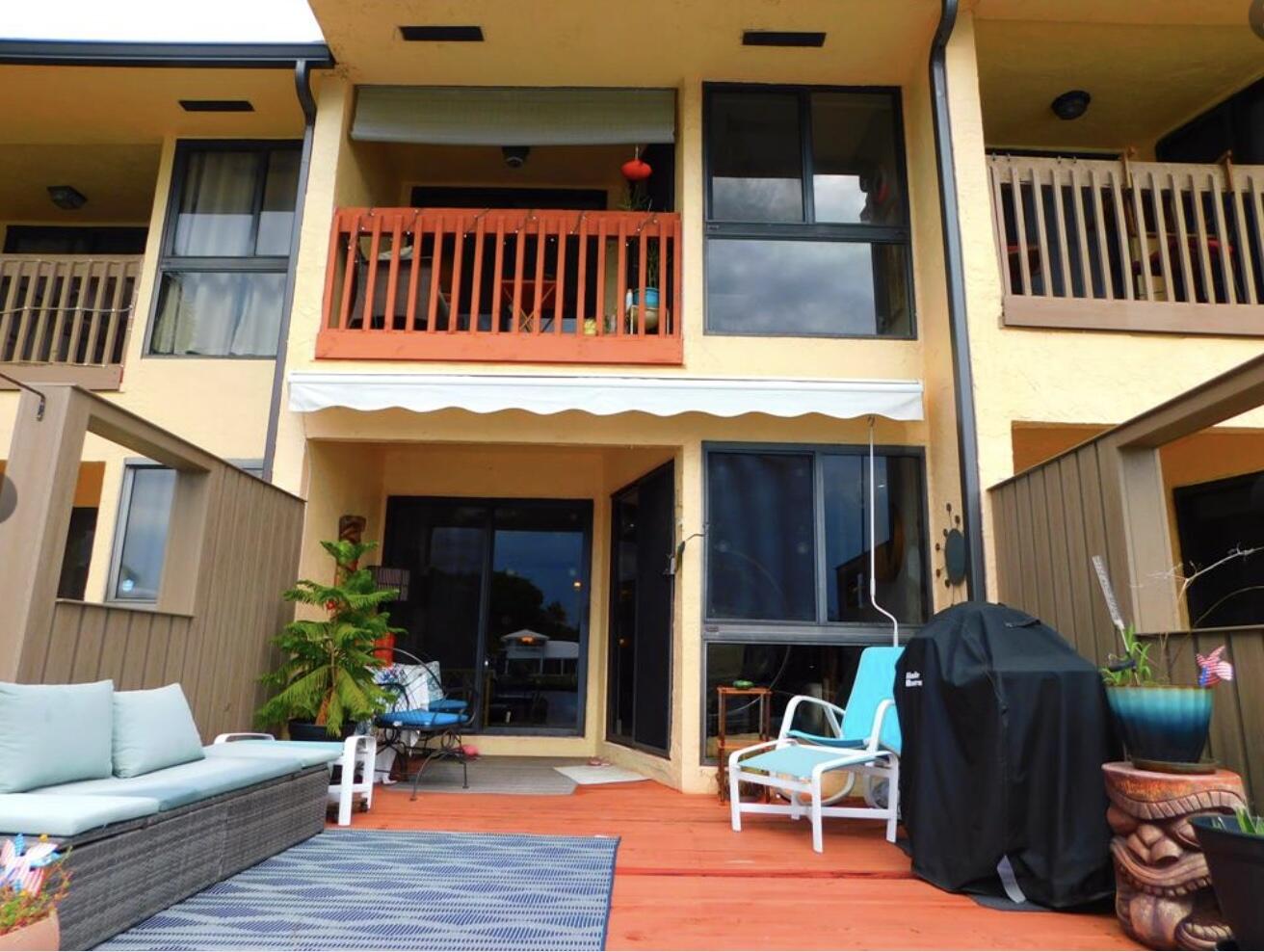 2BR – Townhouse at 797 S Riverside Drive #797
