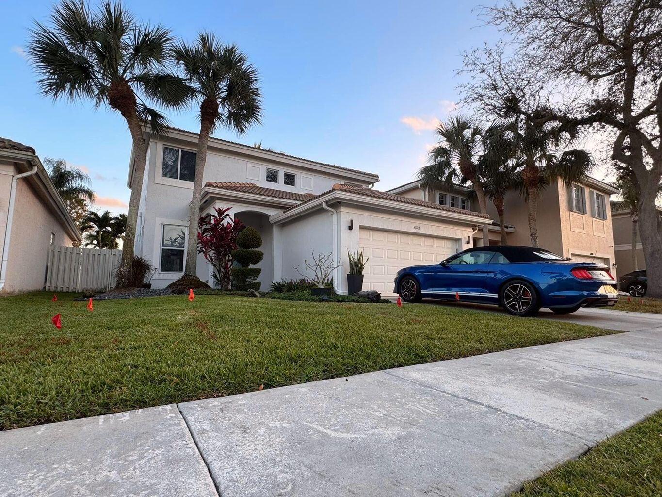 3BR – SingleFamilyResidence at 6878 NW 33rd Street