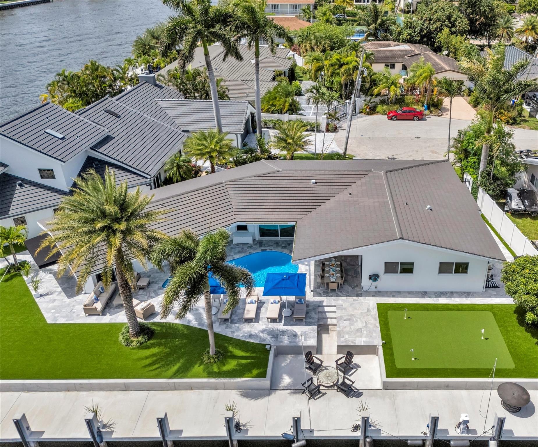 3BR – SingleFamilyResidence at 3108 NE 42nd Court