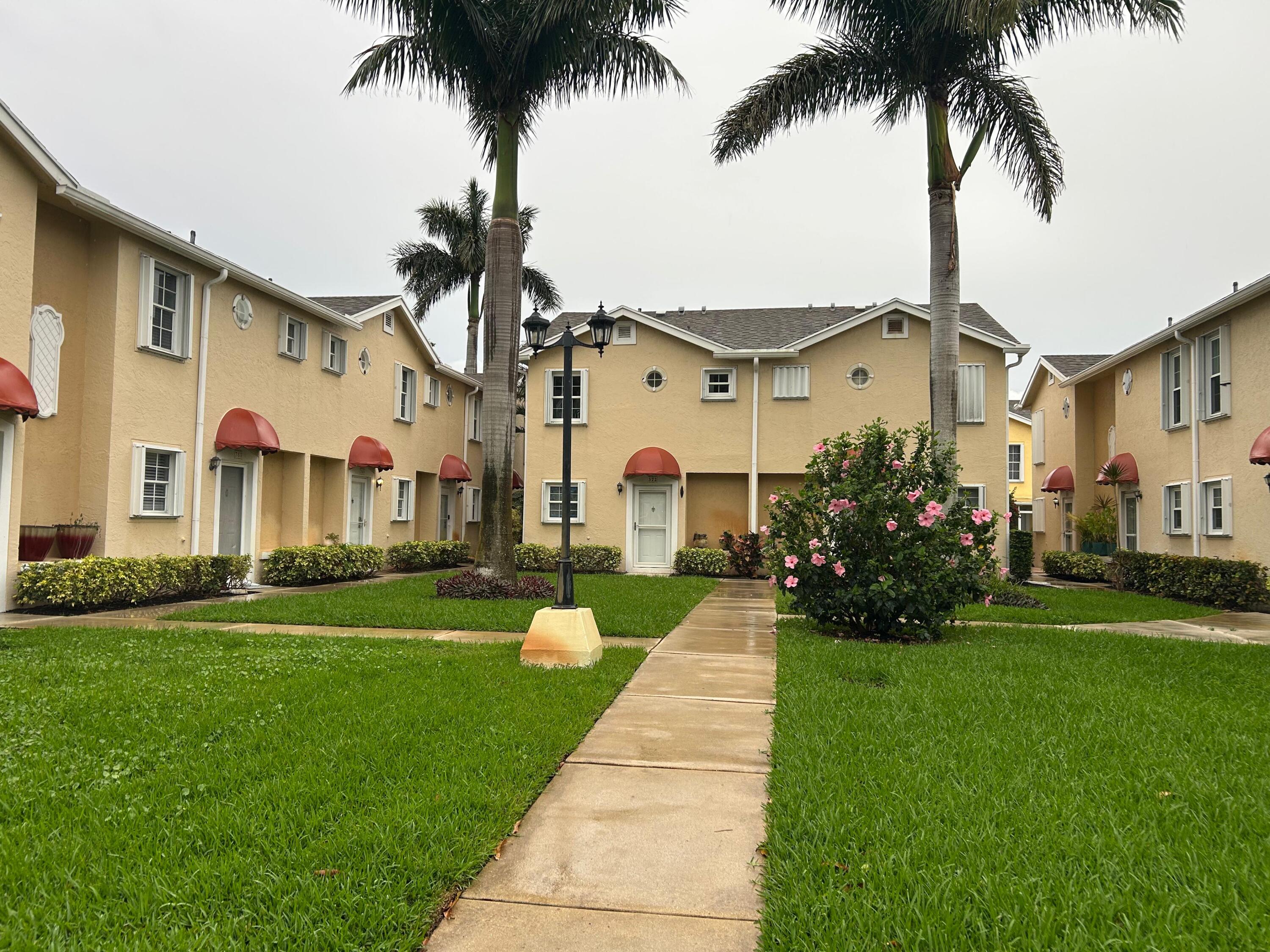 2BR – Townhouse at 369 Waterside Drive