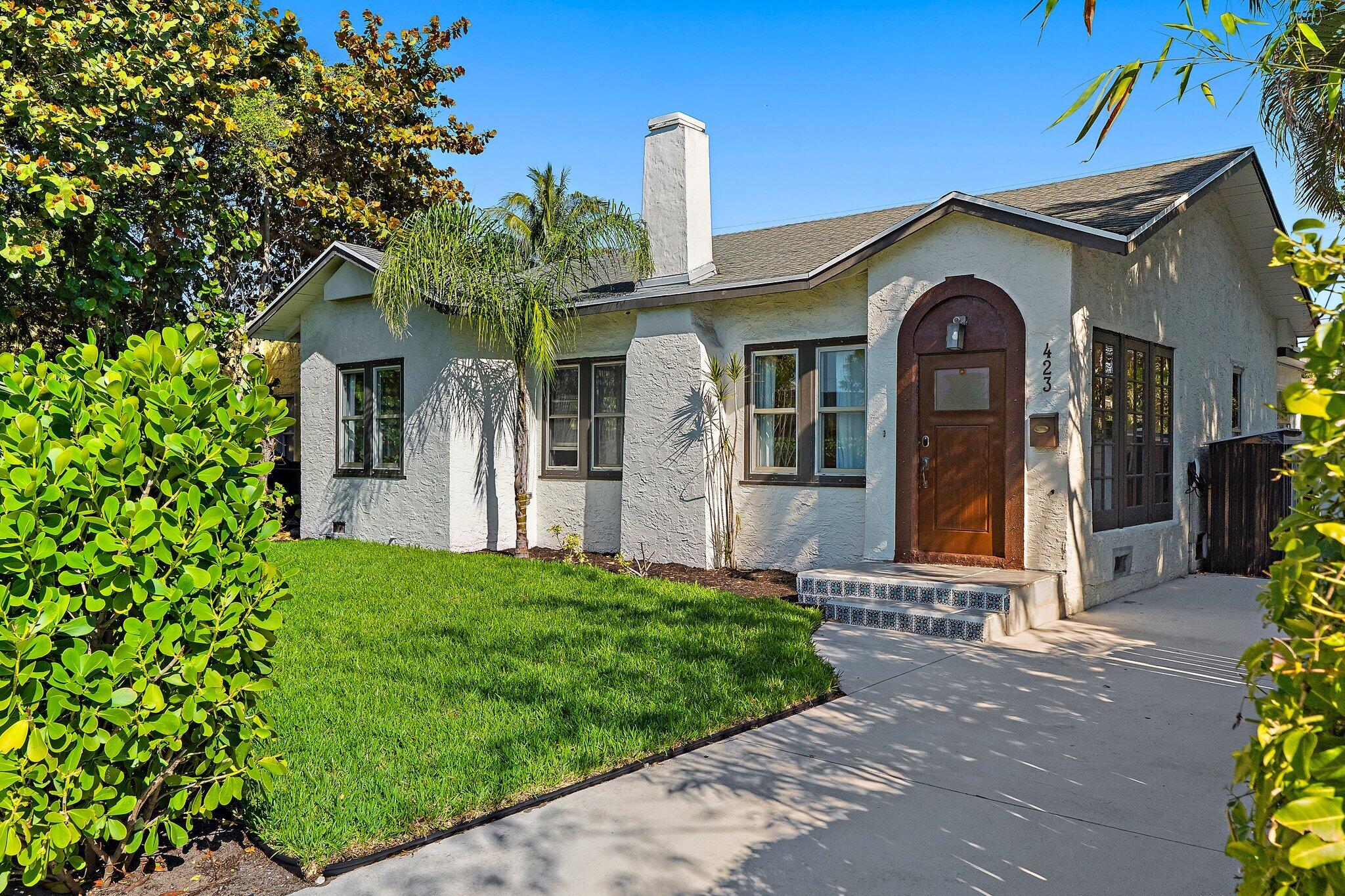 4BR – SingleFamilyResidence at 423 Avenida Alegre